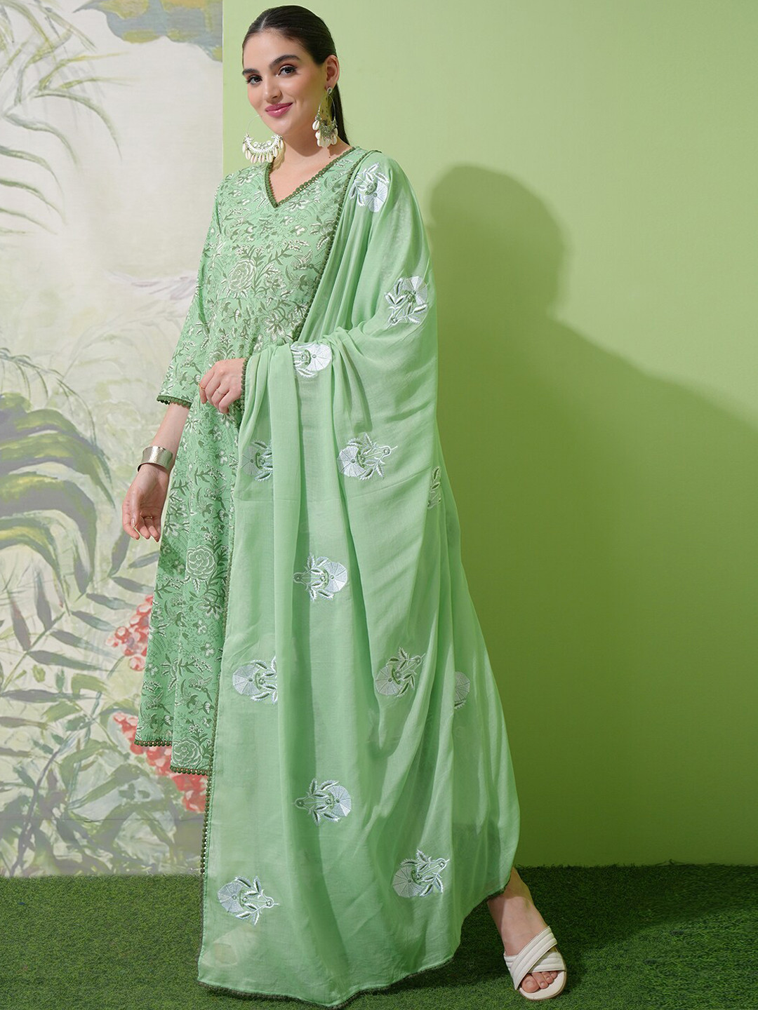 buy-vishudh-floral-printed-regular-pure-cotton-kurta-with-trouser