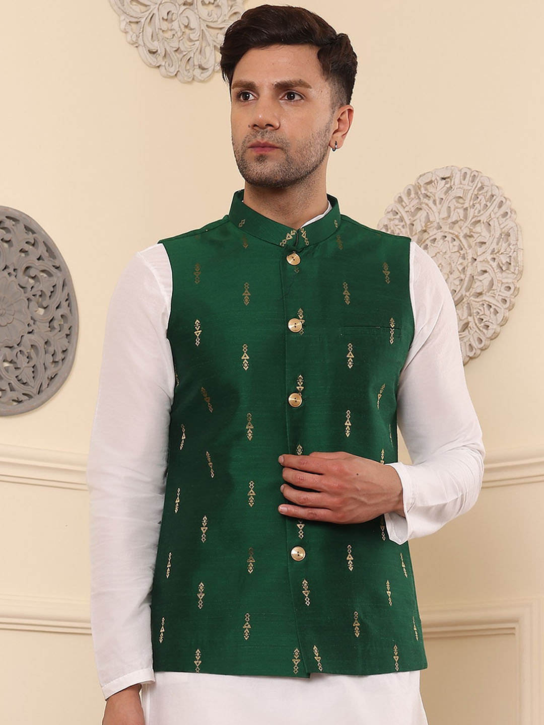 Men's Green Nehru Jacket with Mandarin Collar & Button Detail