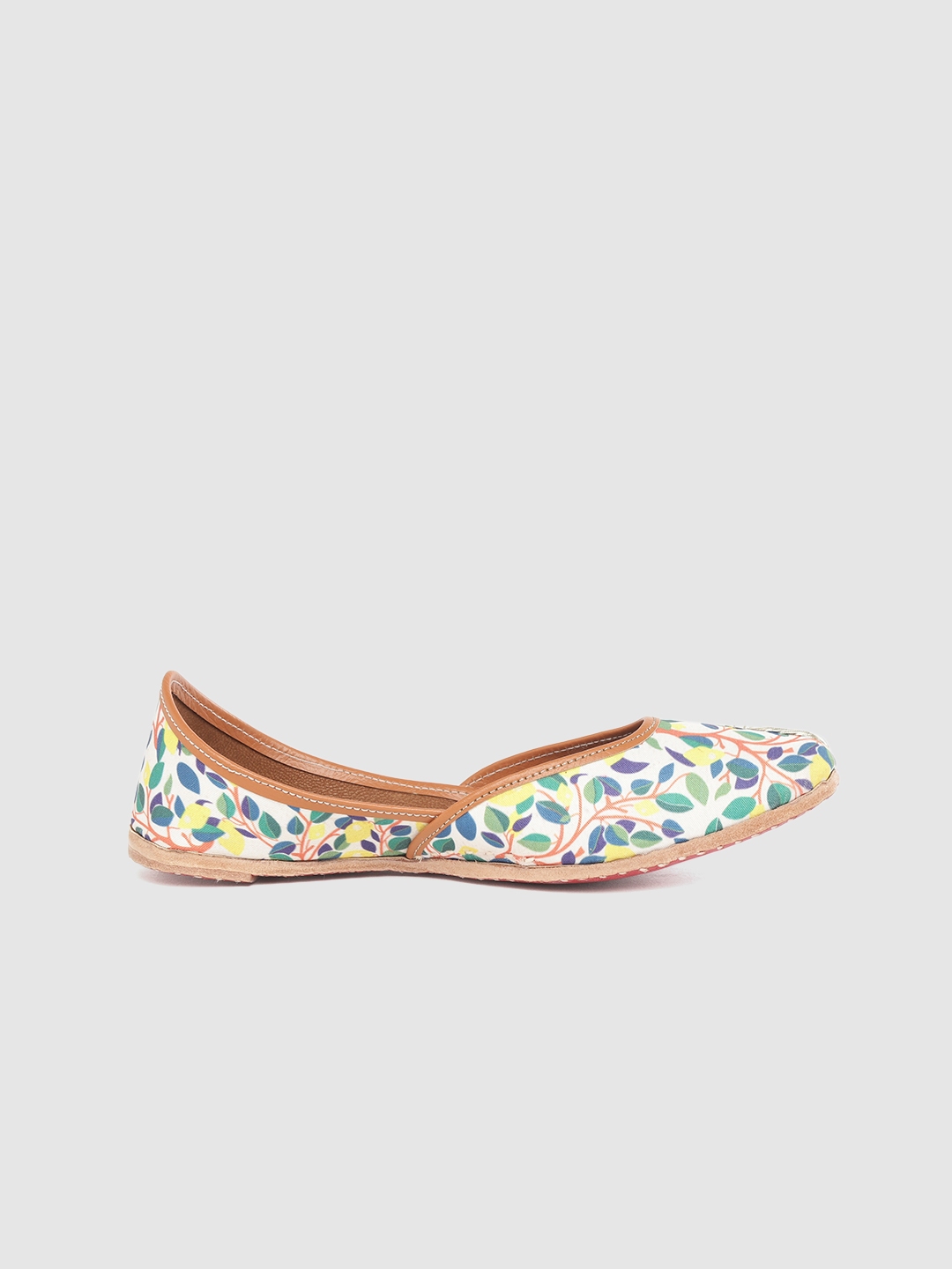 mojaris myntra