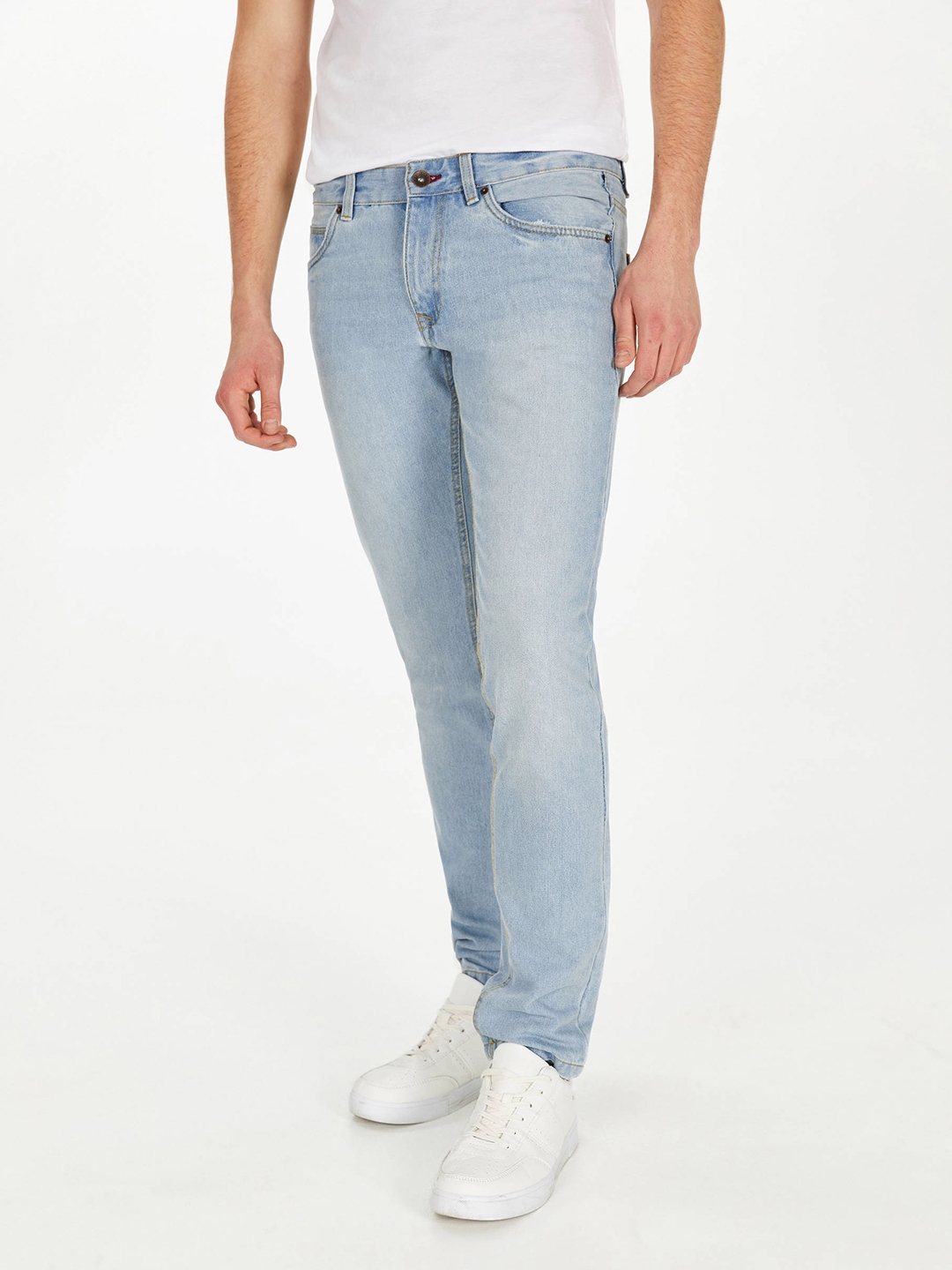 Buy OVS Men Blue Slim Fit Low Rise Clean Look Jeans - Jeans for Men ...