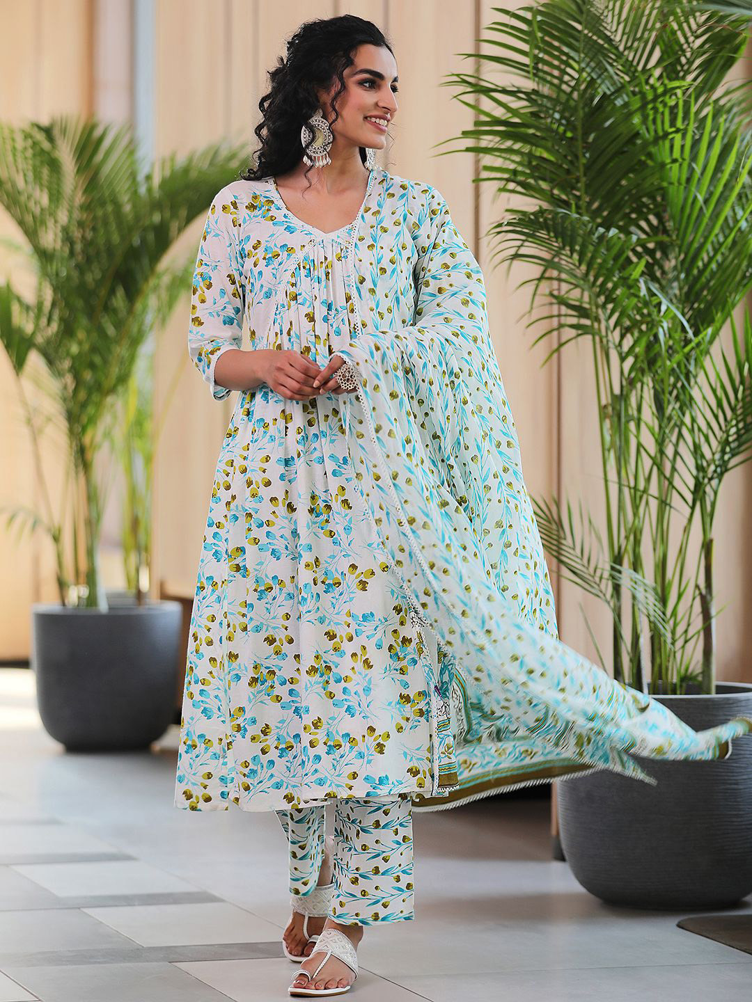 Women Floral printed blue v_neck cotton  Kurta Trouser And Dupatta Set