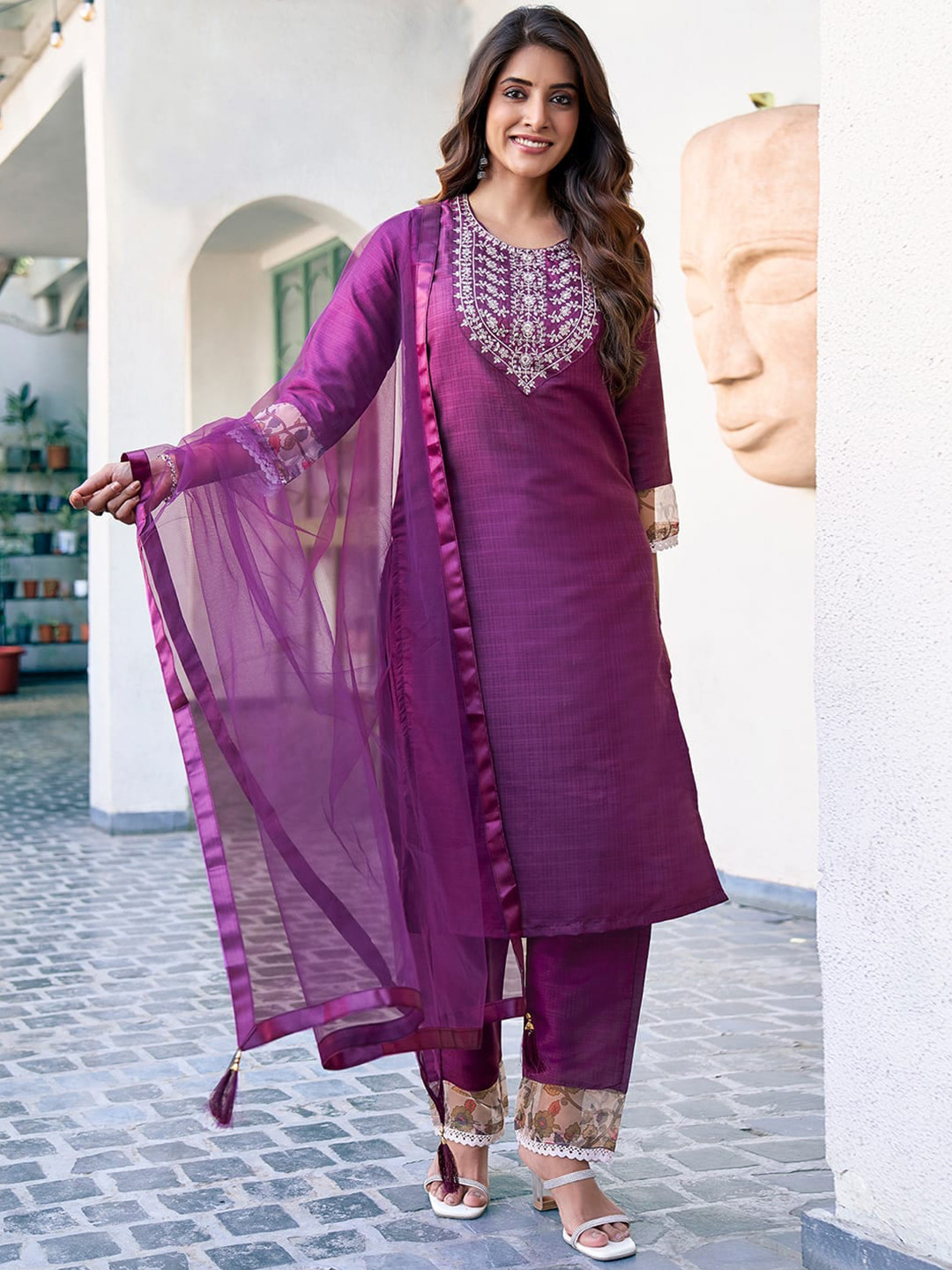 Purple Solid Straight Kurta Pant With Dupatta Set main image 1