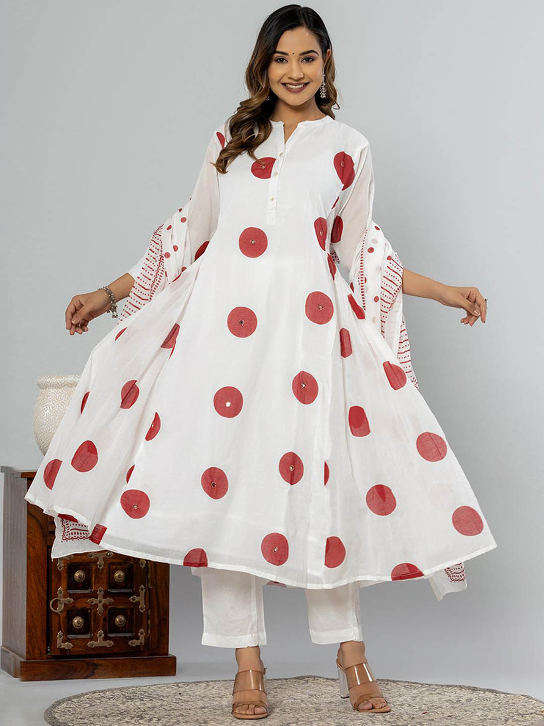 Women Solid A-Line Kurta With Trousers & With Jacket