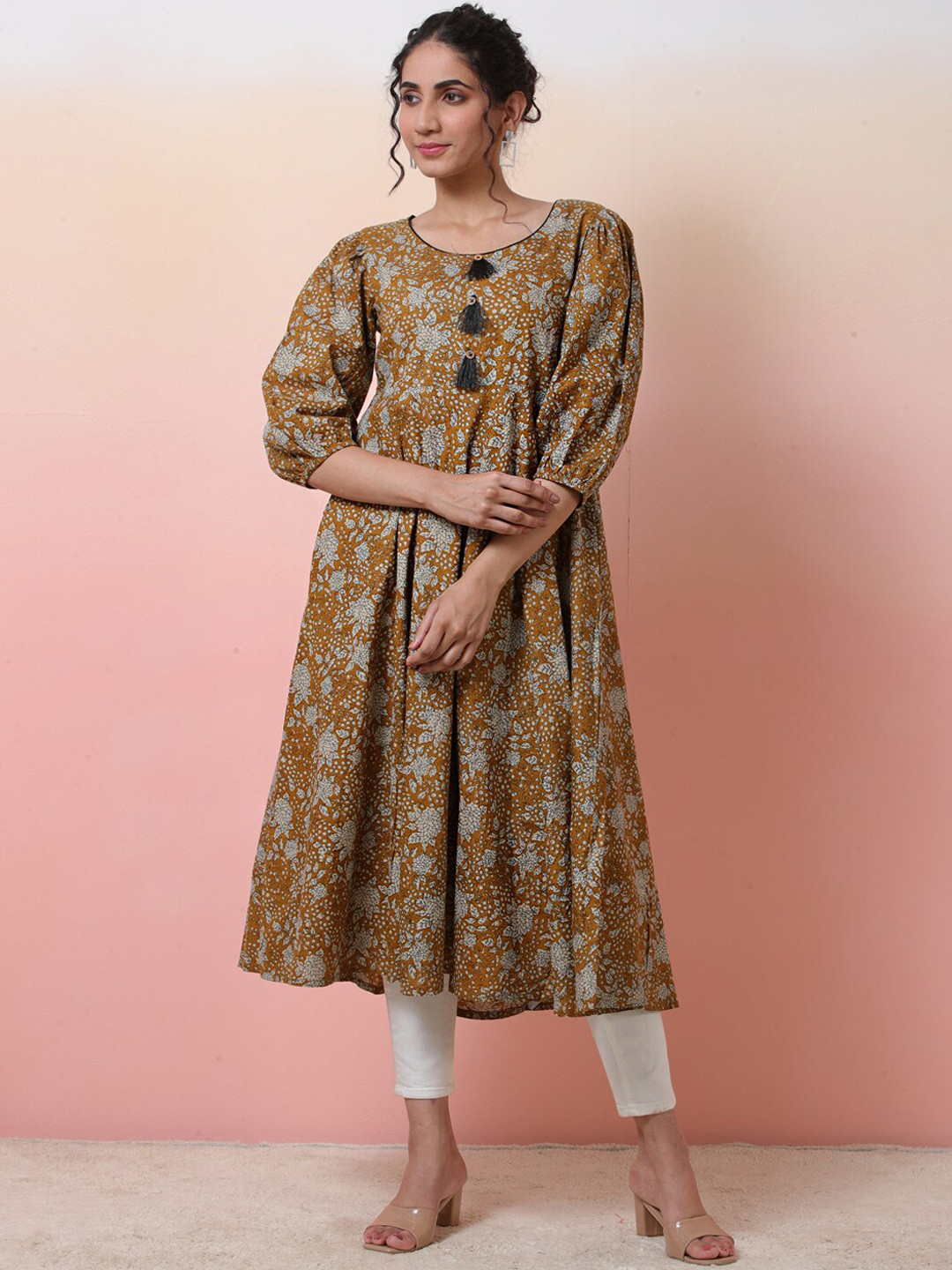 The Mastani Maroon Ethnic Motif Printed Cotton Shrug Inner & Dupatta Set With Sequins Mirror & Thread Work