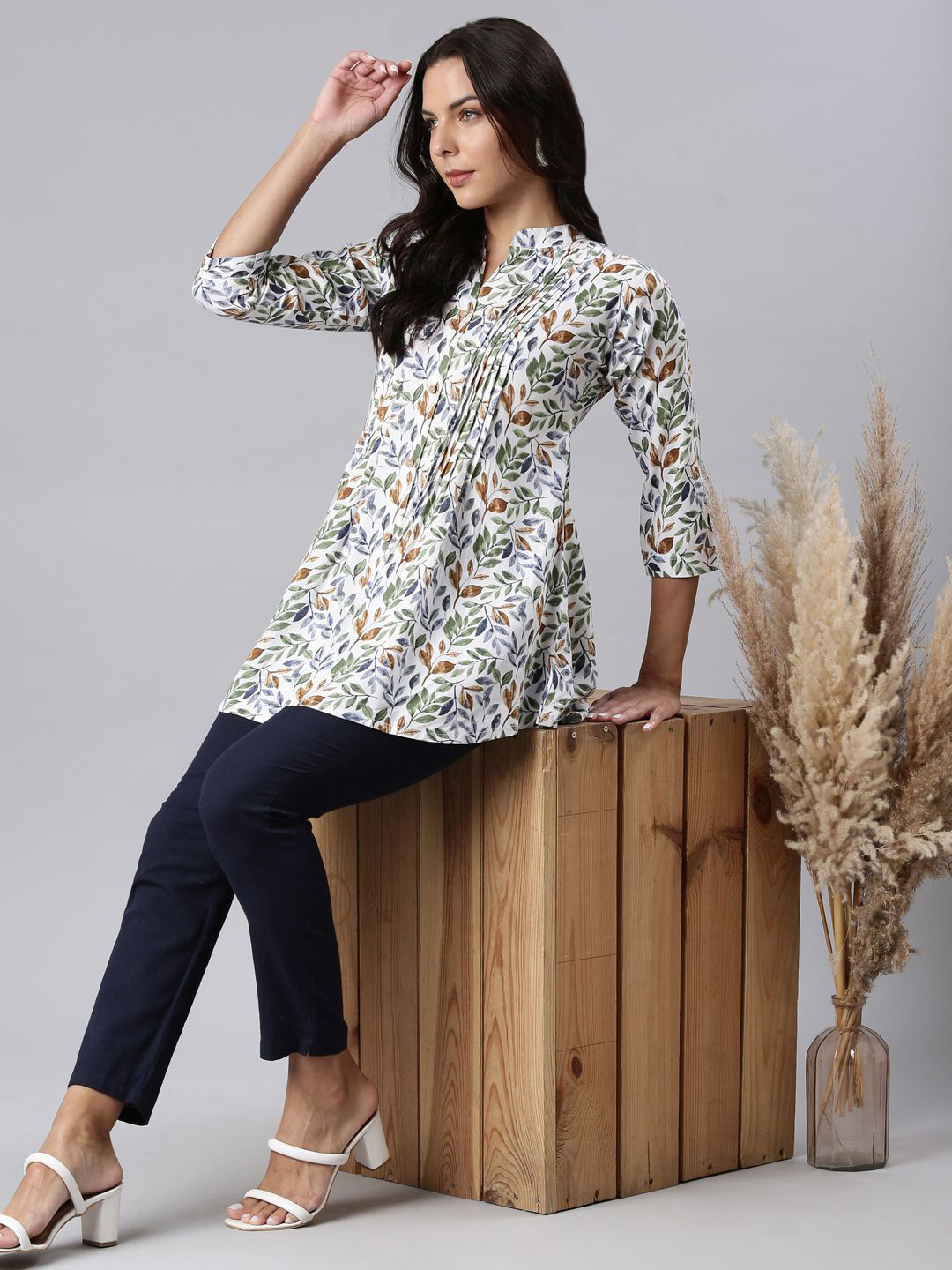 Women Floral Print Mandarin Collar Straight Fit Shirt