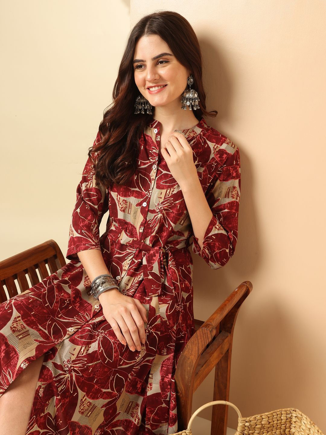 Linear Poise: Mandarin Collar Knee Top 79201