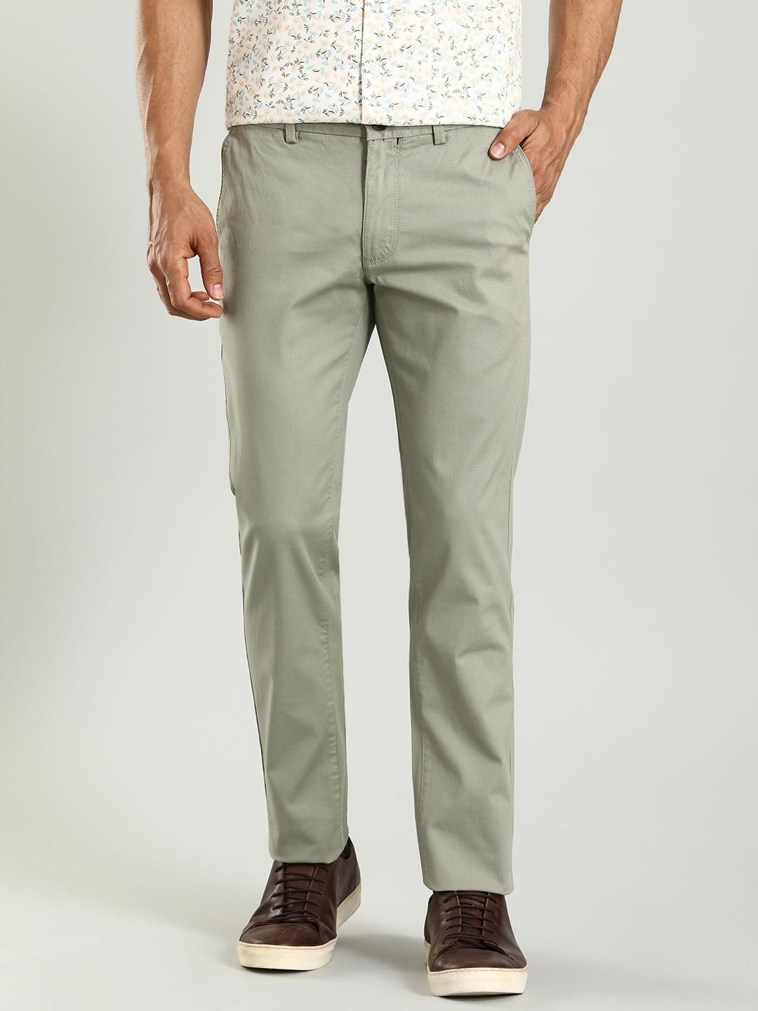 Buy Indian Terrain Men Brooklyn Slim Fit Mid Rise Chinos - Trousers for ...