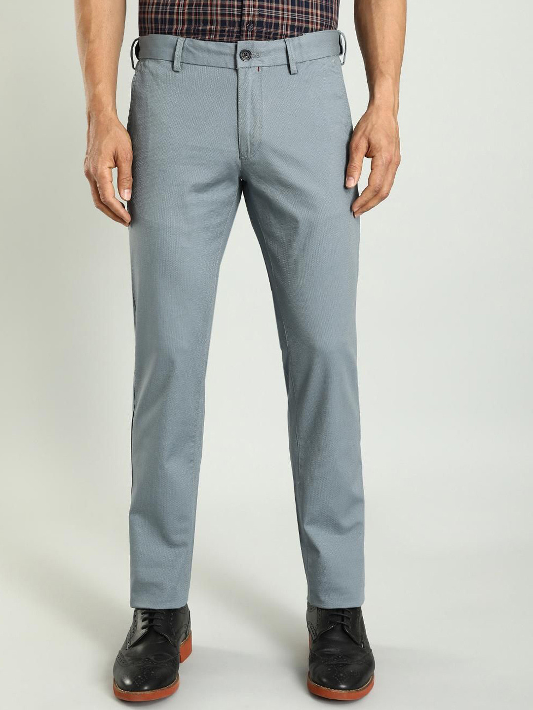 Buy Indian Terrain Men Brooklyn Slim Fit Chinos Trousers - Trousers for ...