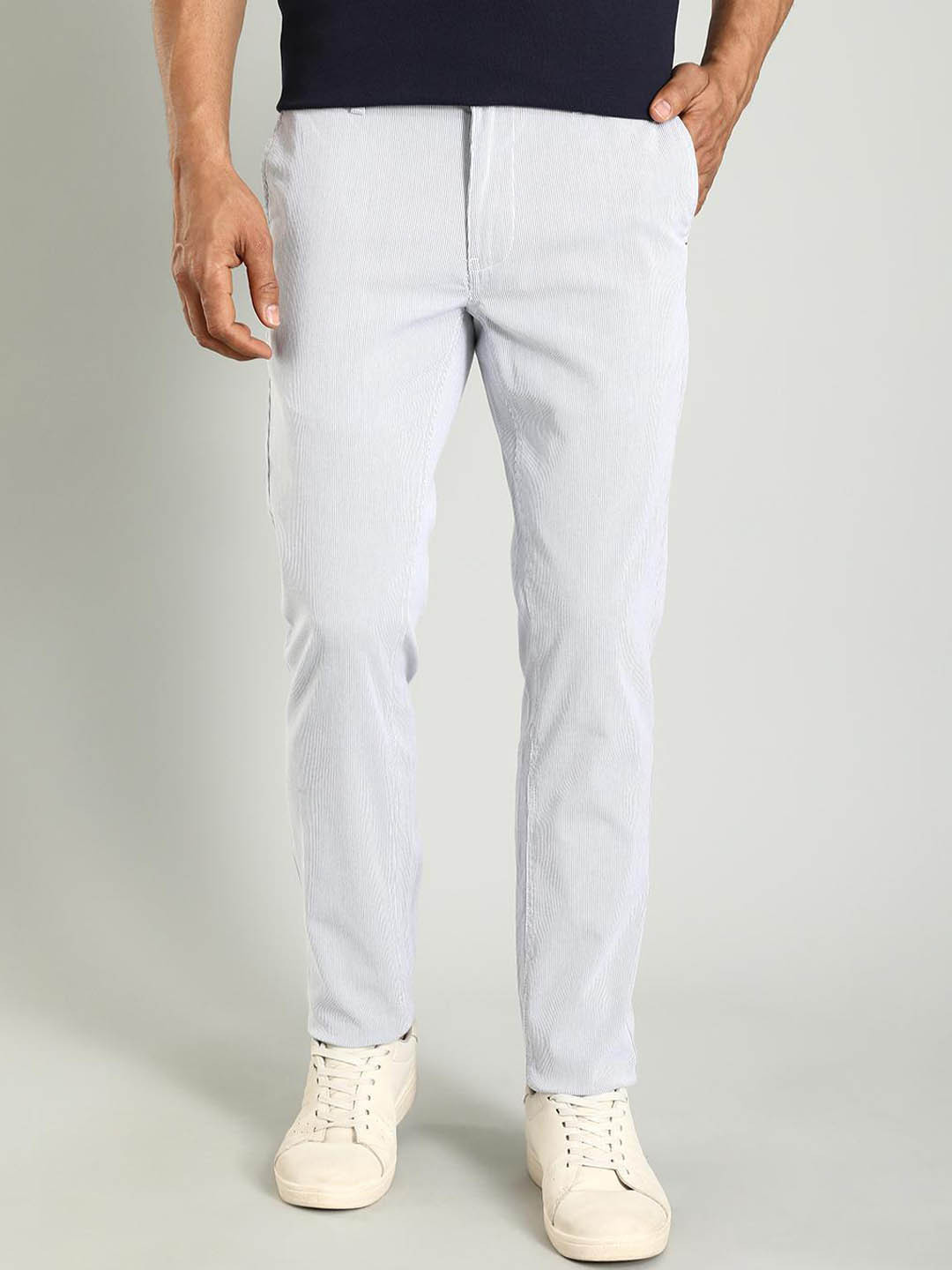 Buy Indian Terrain Men Brooklyn Slim Fit Trousers - Trousers for Men ...