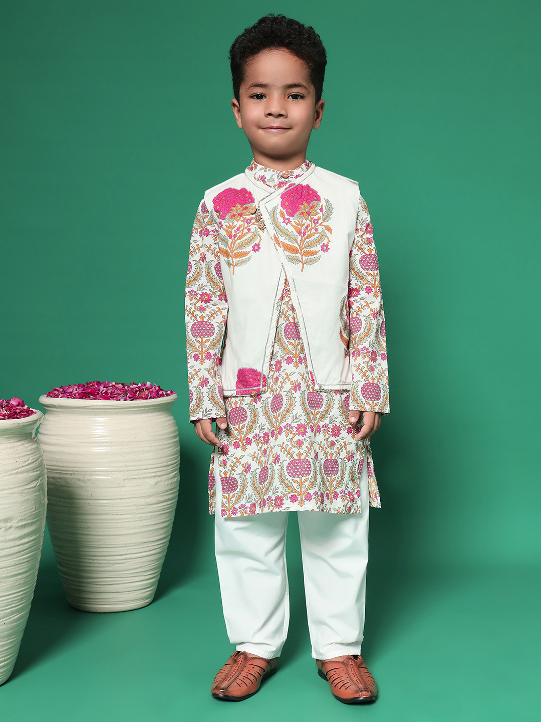 Boys Floral Printed Regular Kurta With Pyjamas