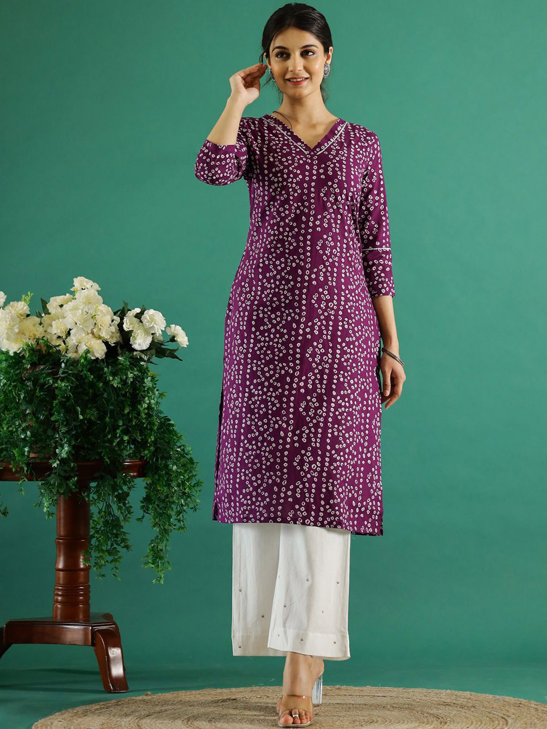 Natural Fab Purple Bandhani Print Cotton Kurti for Women | V-Neck Ethnic Wear main image 1
