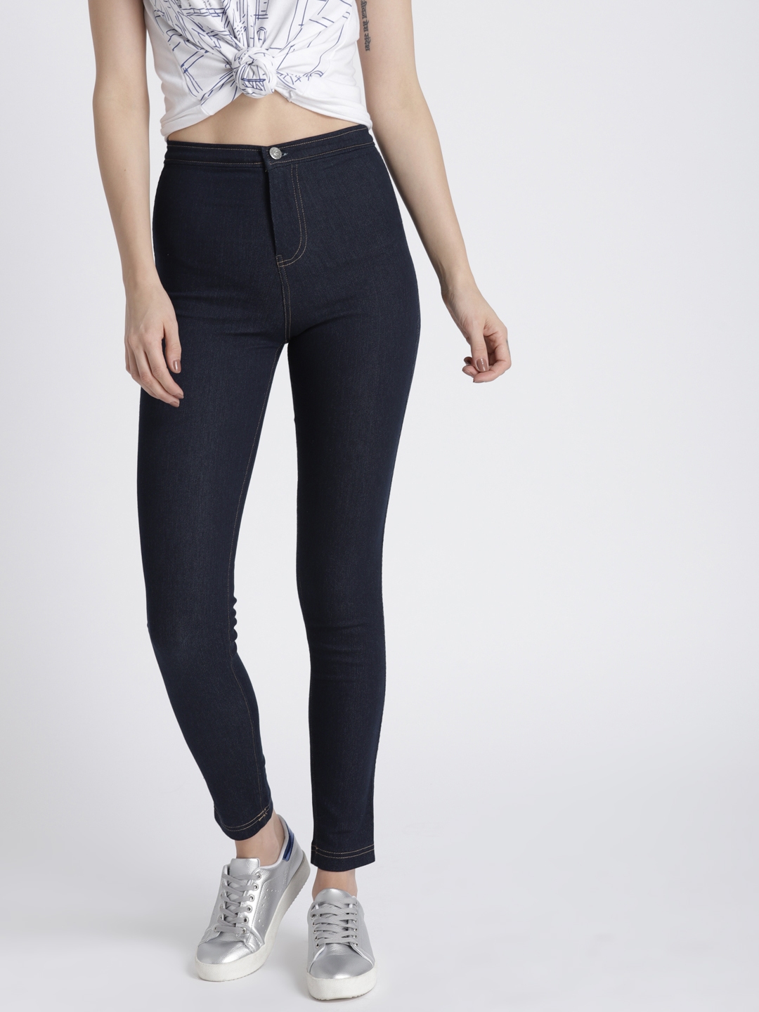 jeggings below 200