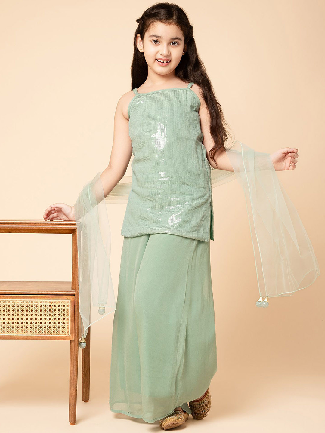 Girls Pink Embroidered Kurta With Palazzos