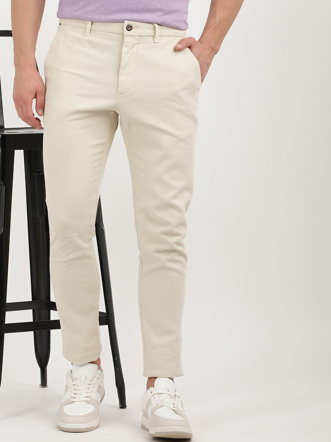 Buy Tommy Hilfiger Men Slim Fit Chinos - Trousers for Men 30085726 | Myntra
