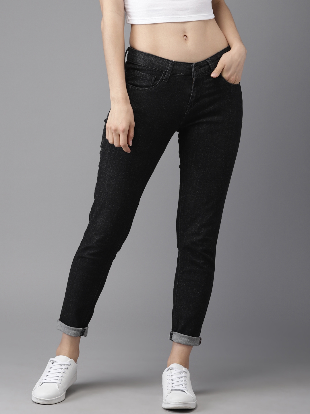 black jeans myntra