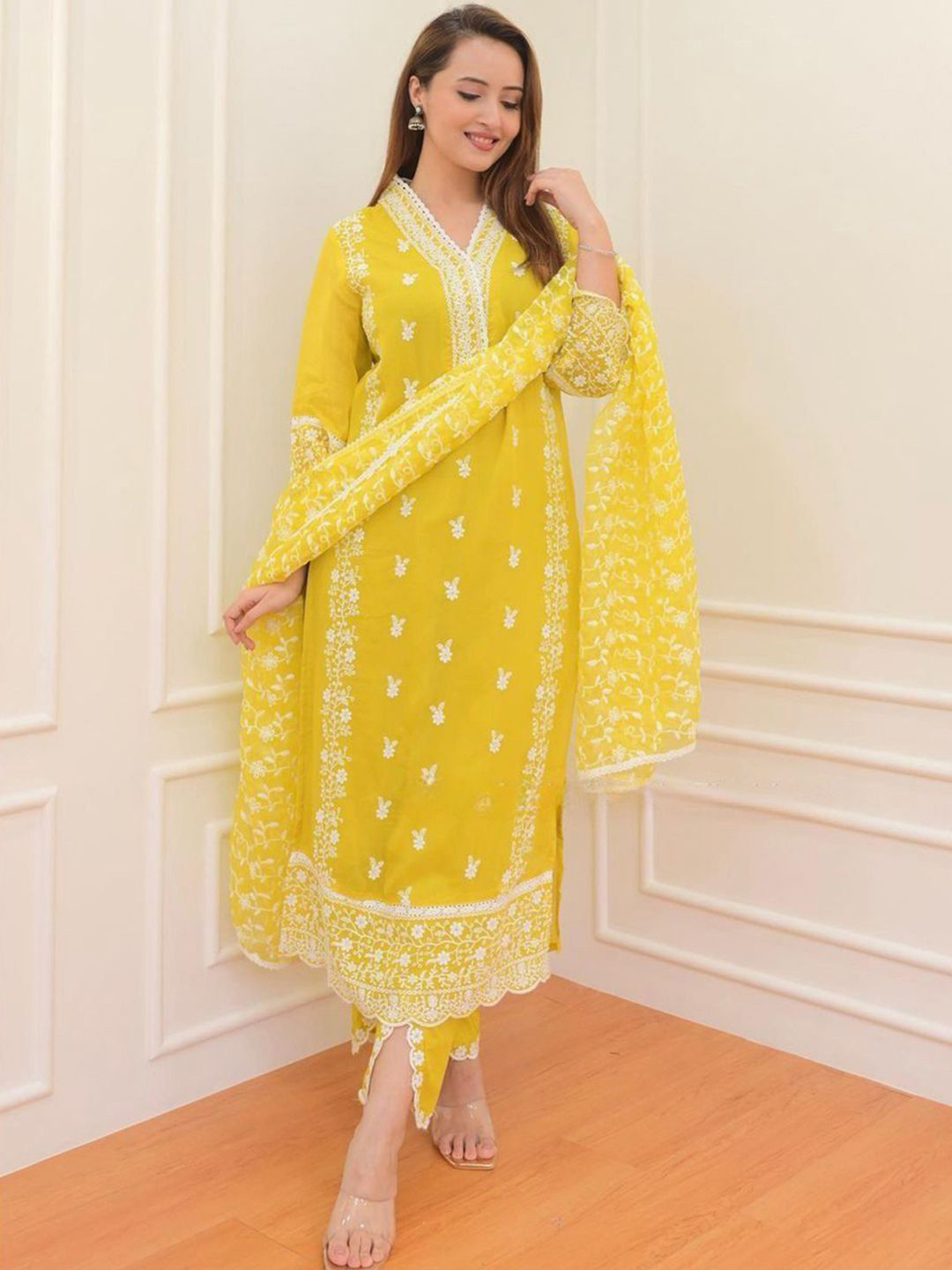 Women Floral embroidered yellow v_neck cotton Kurta set With Trouser & Dupatta