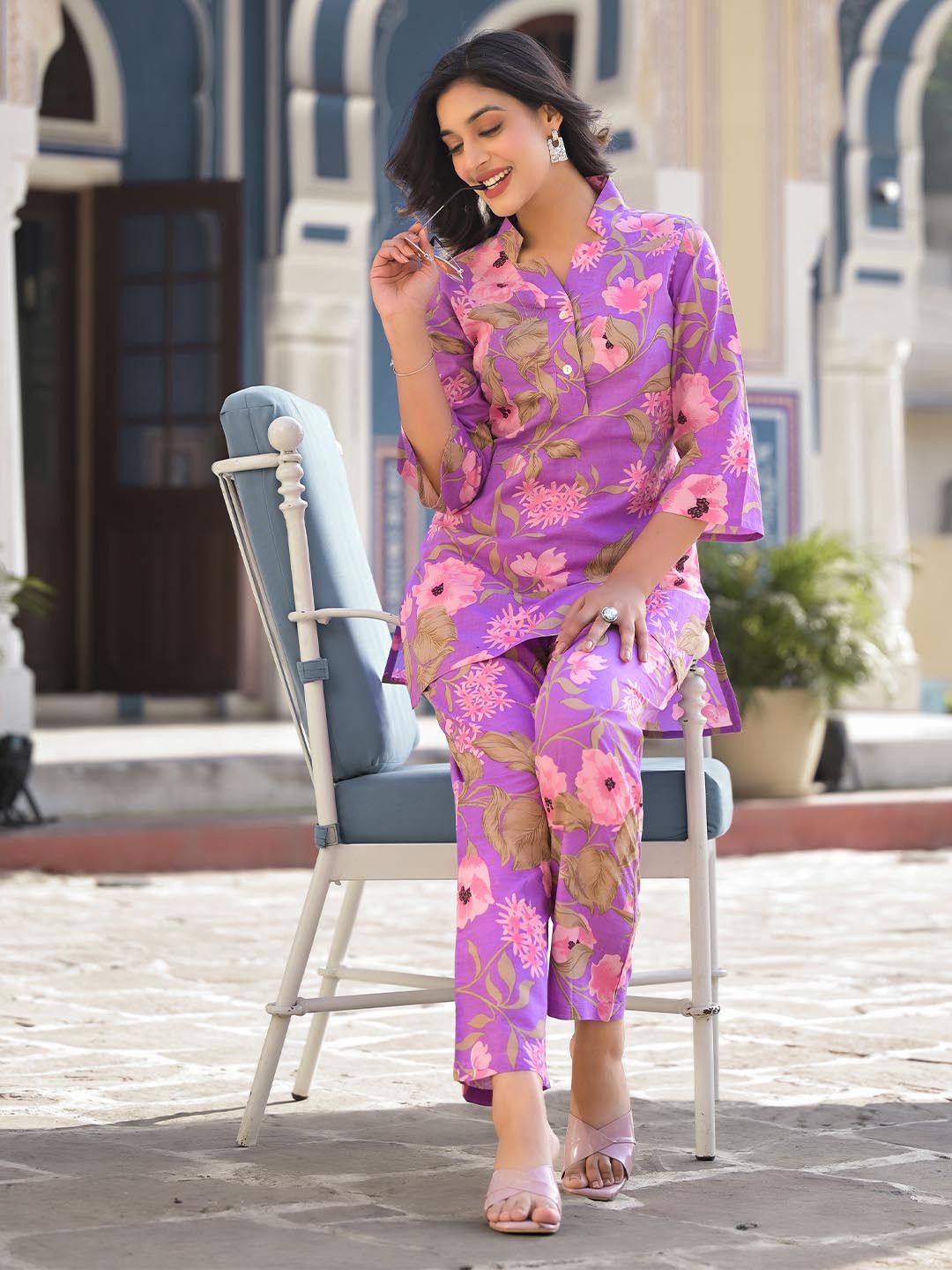 Floral Printed Mandarin Collar Kurta Pyjama Set