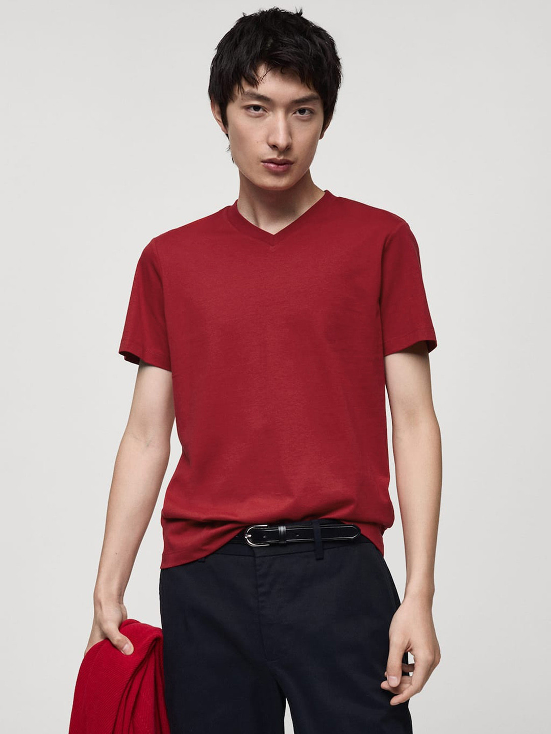 Buy MANGO MAN V Neck Pure Cotton Slim Fit T Shirt - Tshirts for Men ...