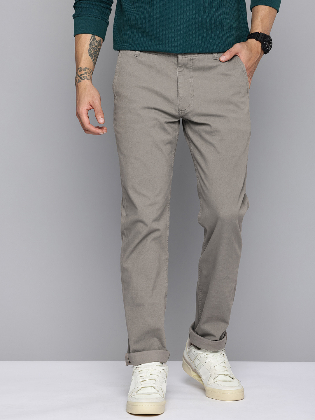 Buy Levis Men Slim Fit Chinos Trousers - Trousers for Men 32078694 | Myntra