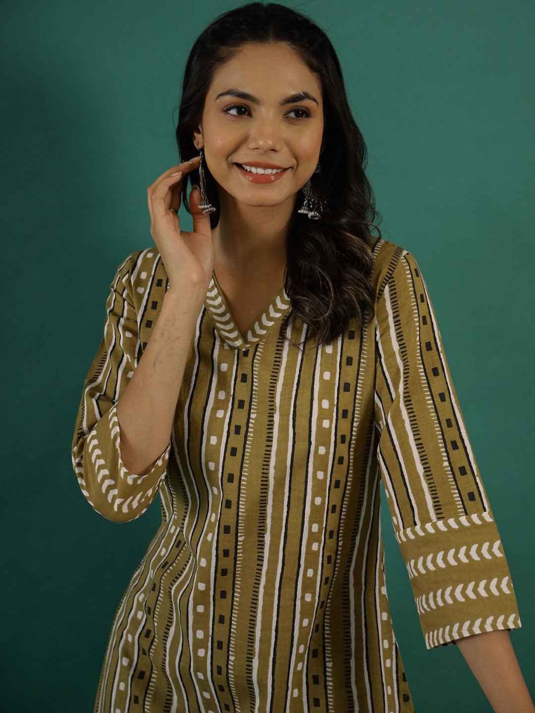 Women Green Geometric Printed Kurta