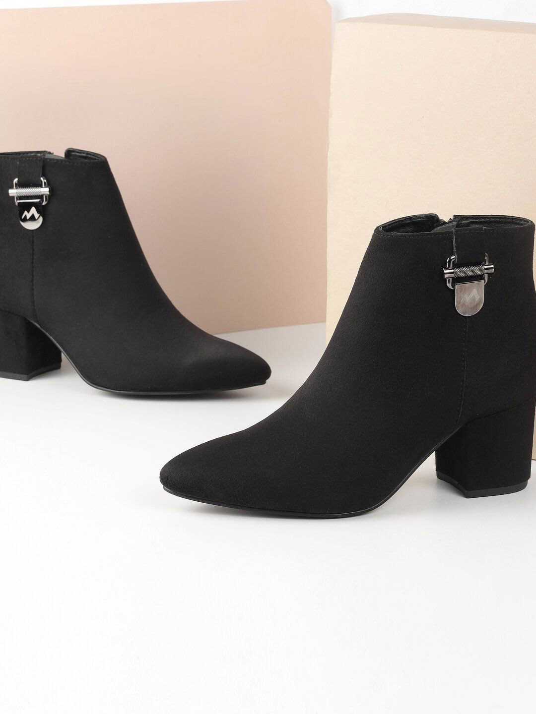 Buy Metro Women Suede Boots - Boots for Women 32278071 | Myntra