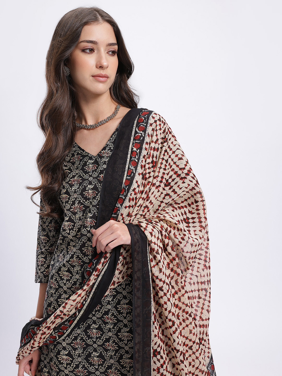 Black Ethnic Motif Kurta with Printed Trousers & Dupatta