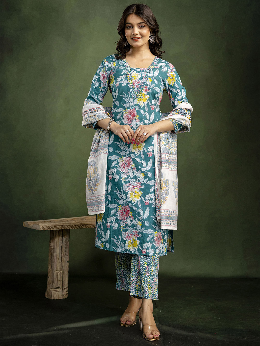 Svarchi Women Paisley Printed Regular Pure Cotton Kurta With Trousers