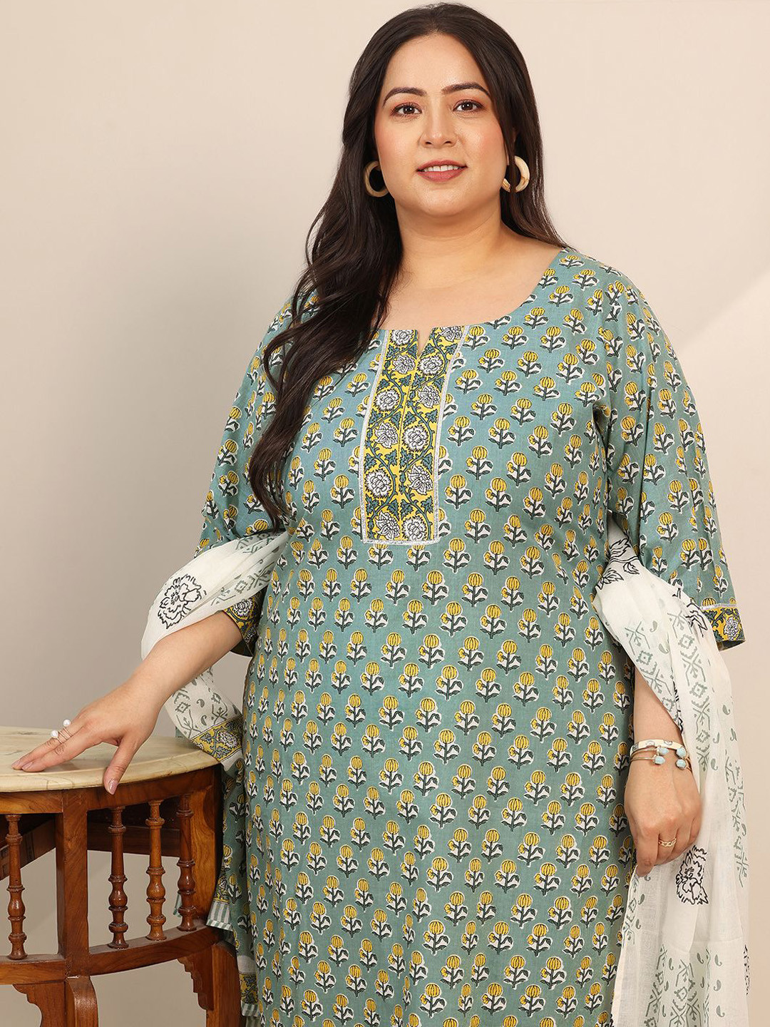 Plus Size Women Brown Printed Straight Kurta With Palazo & Dupatta