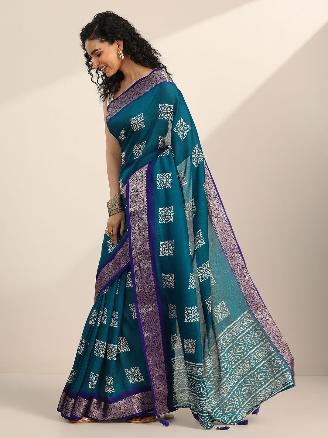 Libas Art Gold Ethnic Motifs Woven Design Silk Blend Saree With Unstitched Blouse Piece main image 1