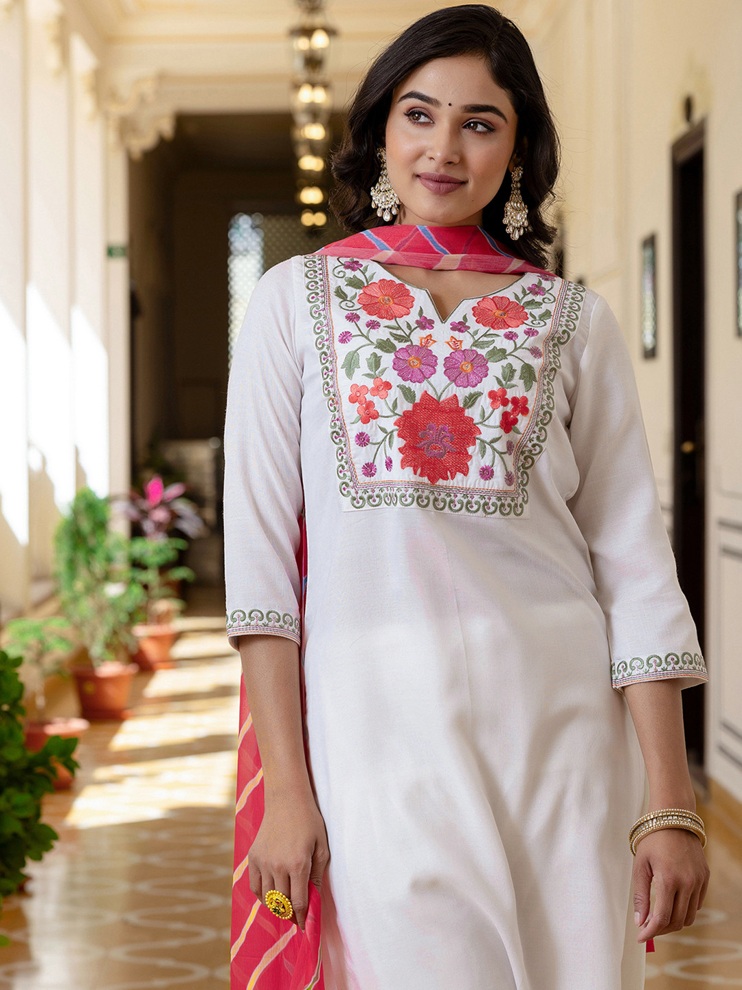 Sanisa Set Kurta Donna In Rayon Nero Con Ricamo Sequenze E Dupatta - Abito Elegante Per Feste E Matrimoni