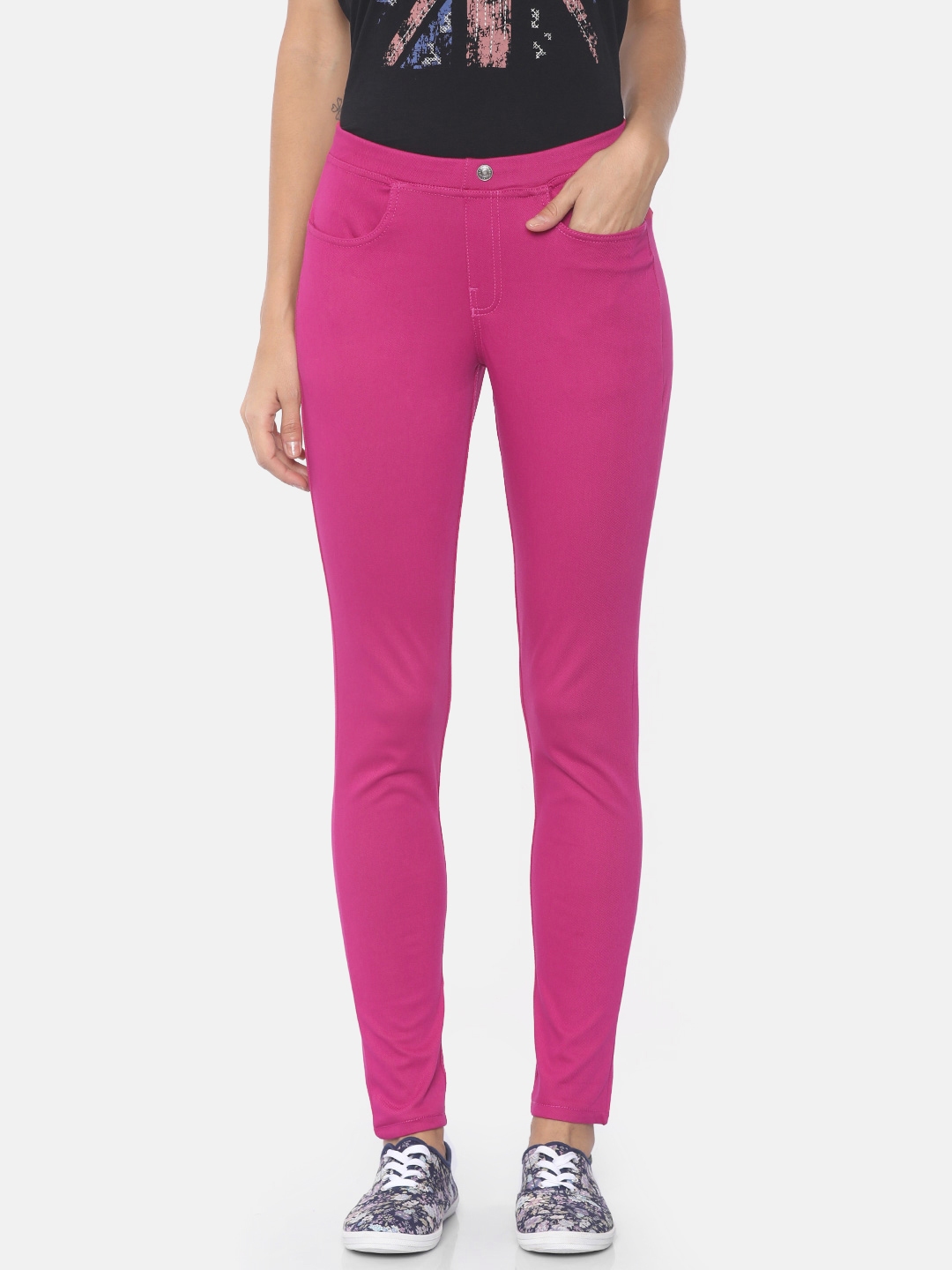 jeggings below 200