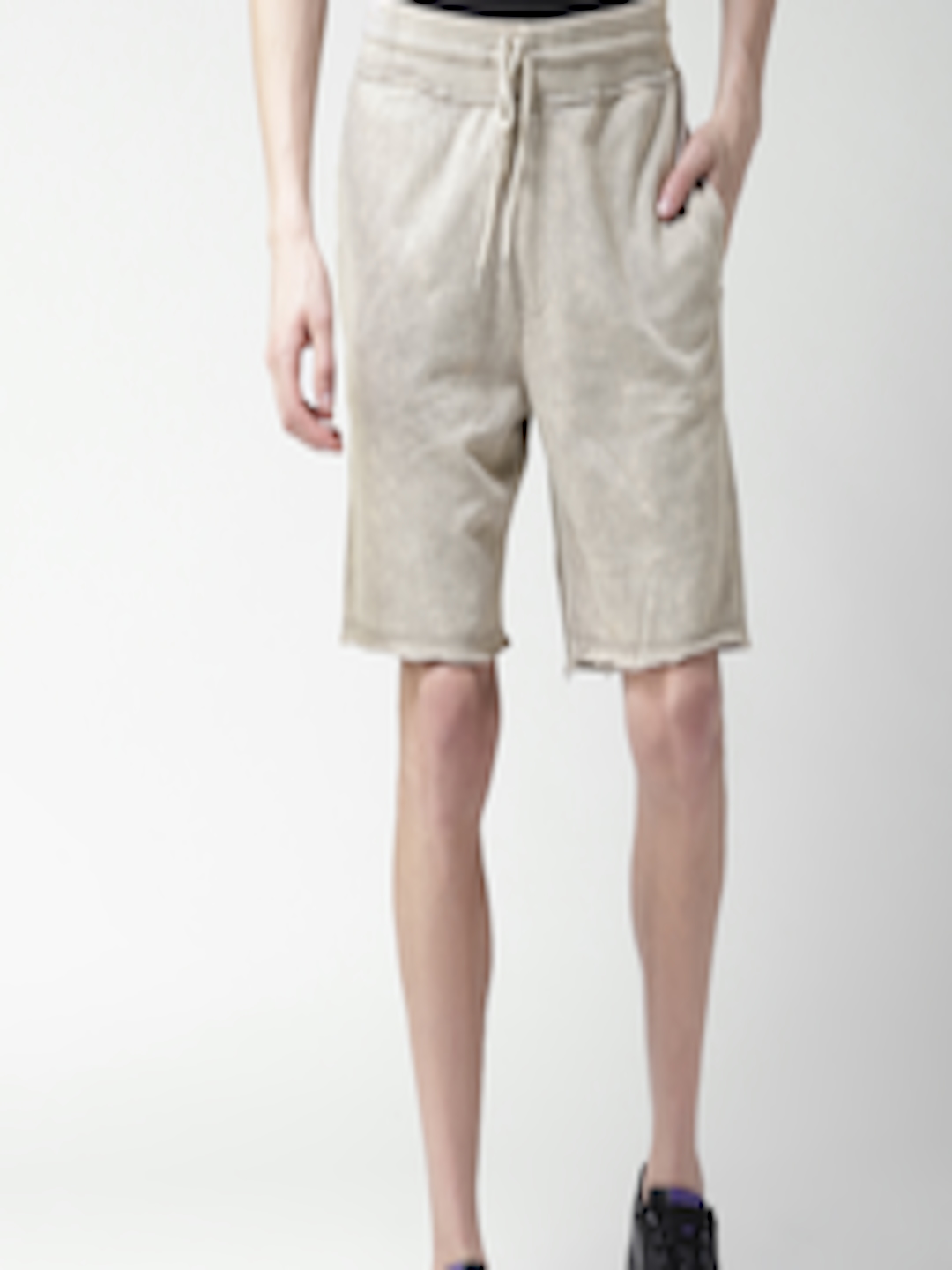 Buy FOREVER 21 Men Beige Solid Regular Fit Shorts - Shorts for Men ...