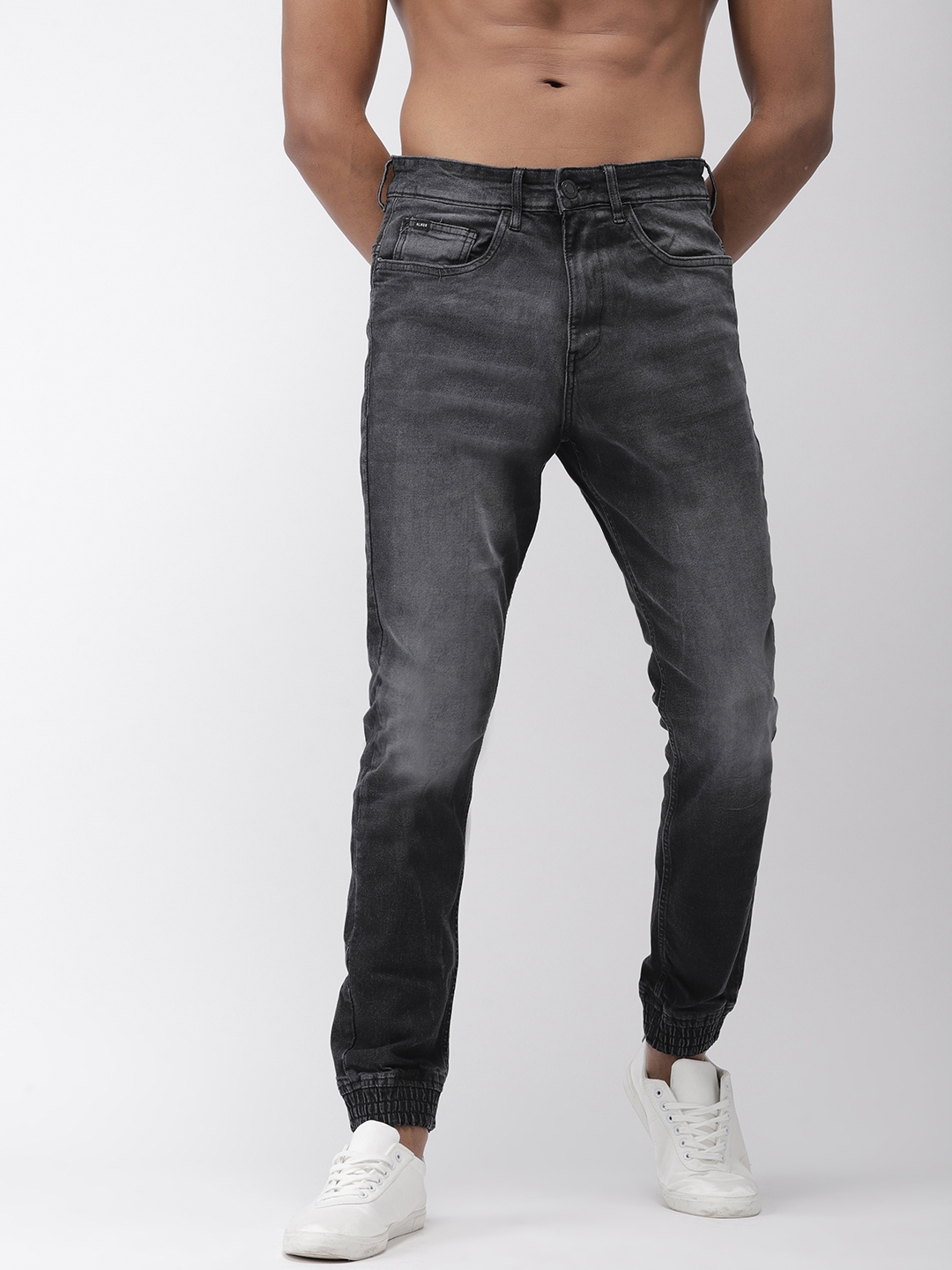 stretchable jogger pants