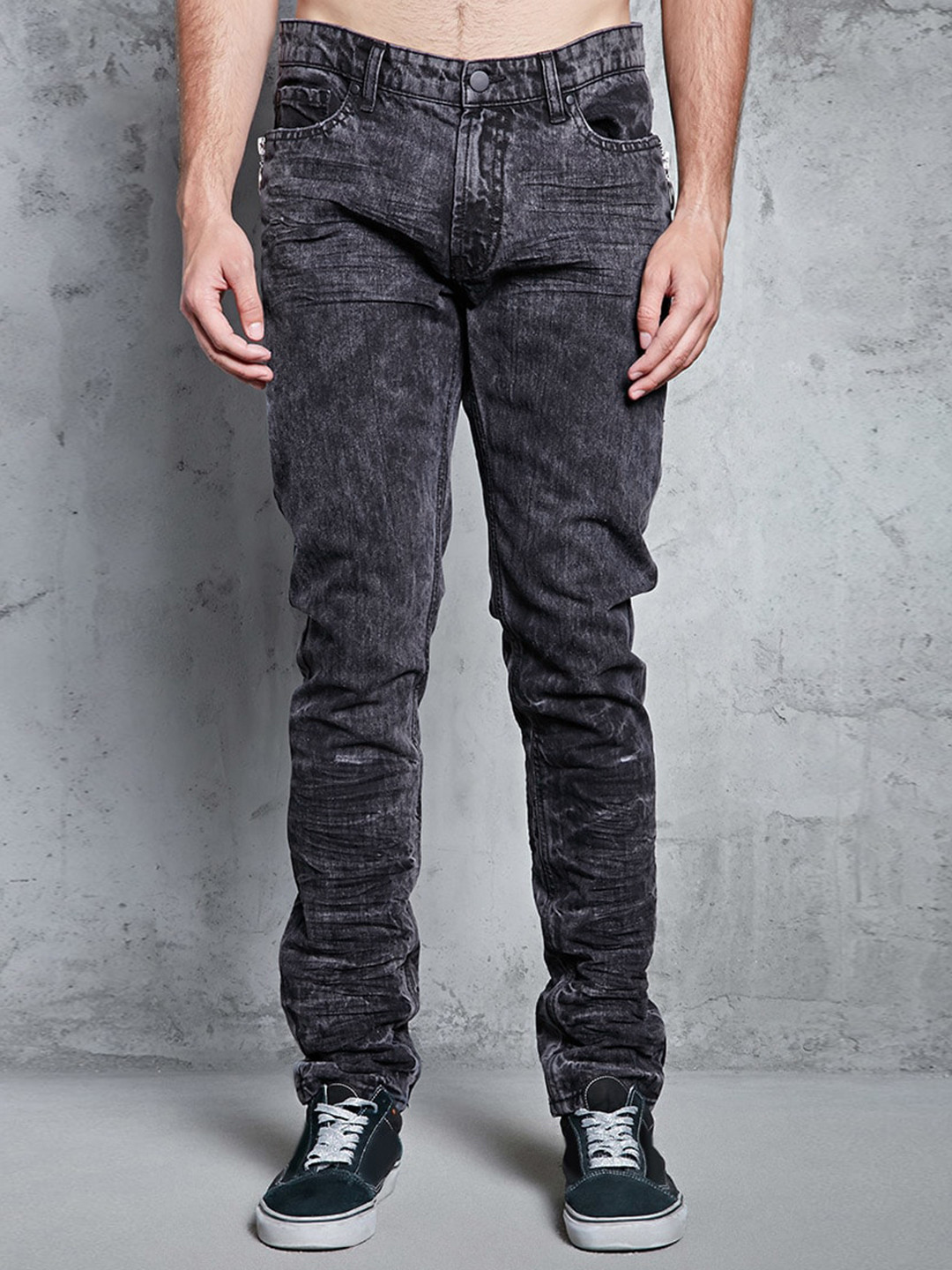 Buy FOREVER 21 Men Charcoal Grey Slim Fit Mid Rise Clean Look Jeans