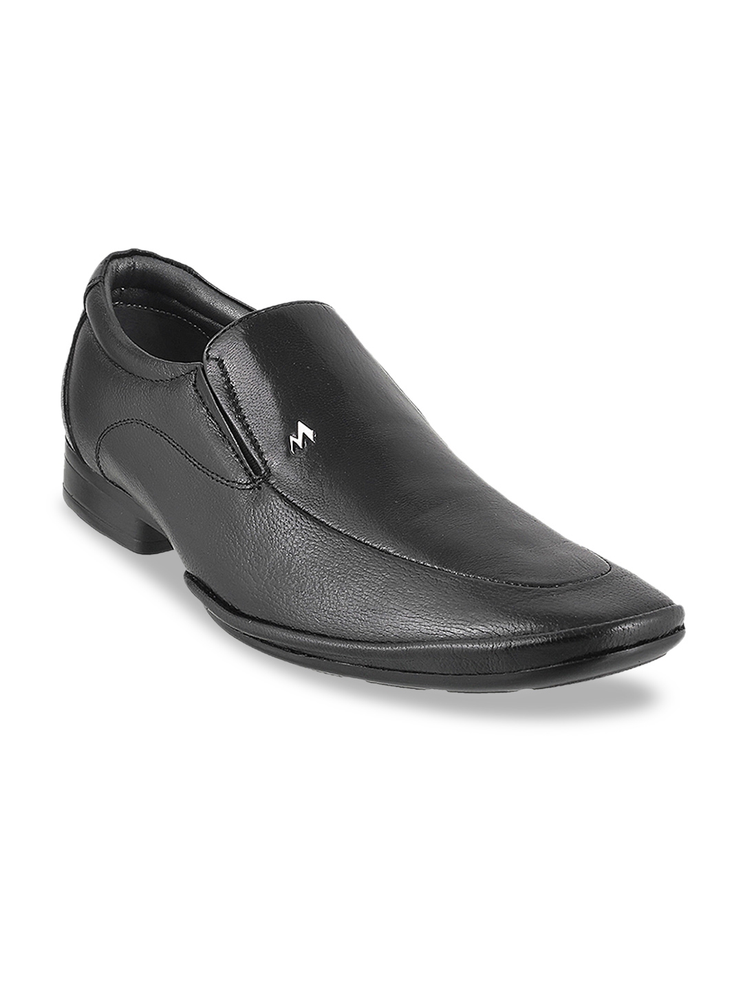 slip on shoes myntra