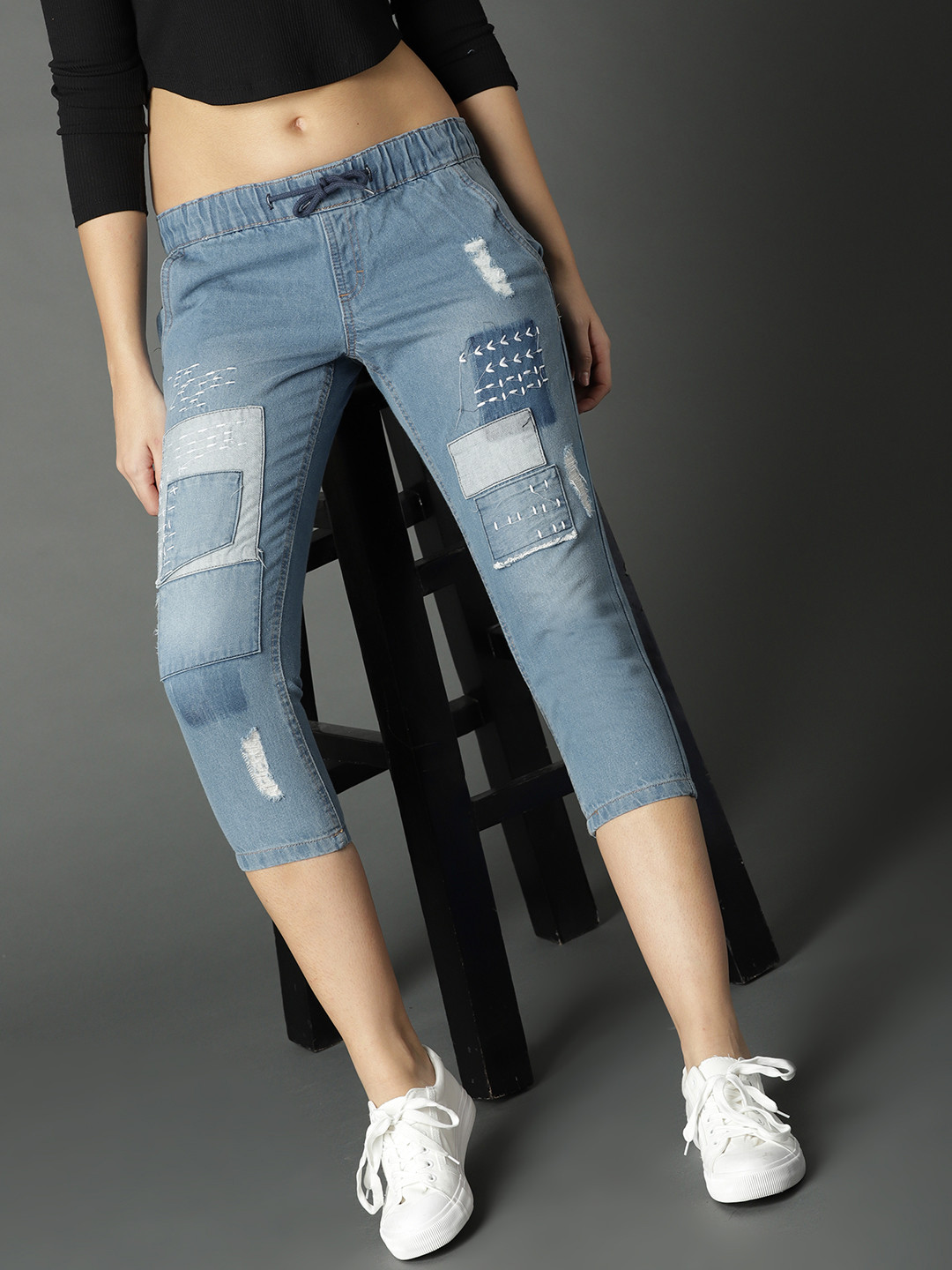 Buy Roadster Women Blue Solid Distressed Denim Capris Capris for