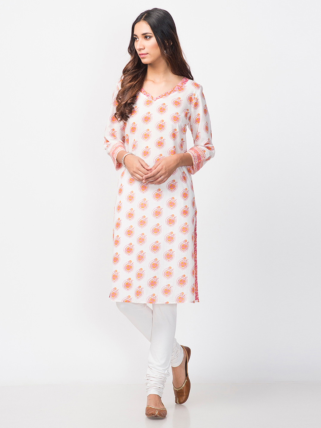 Buy Fabindia Women White & Pink Printed Straight Kurta Kurtas for