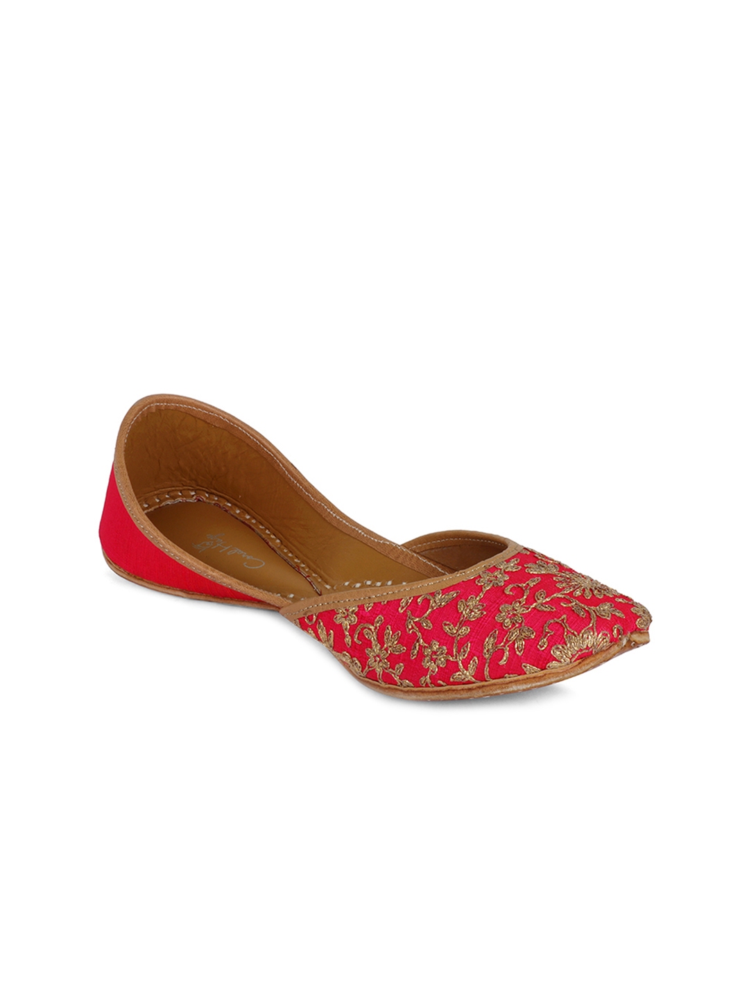 mojaris myntra