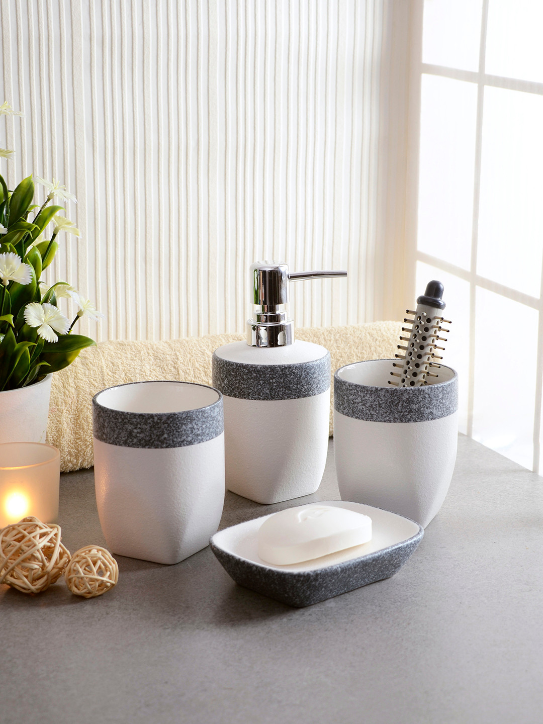 Buy House Of Accessories Set Of 4 White & Grey Textured Bath