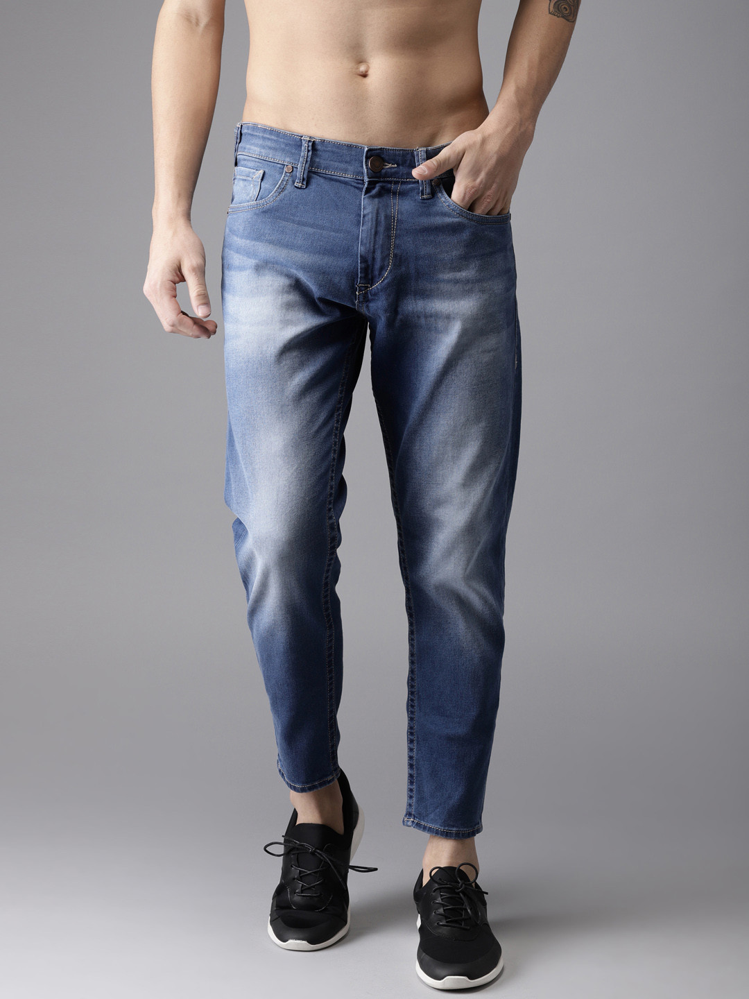 Buy HERE&NOW Men Blue Tapered Fit Mid Rise Cropped Clean Look Stretchable Jeans Jeans for Men