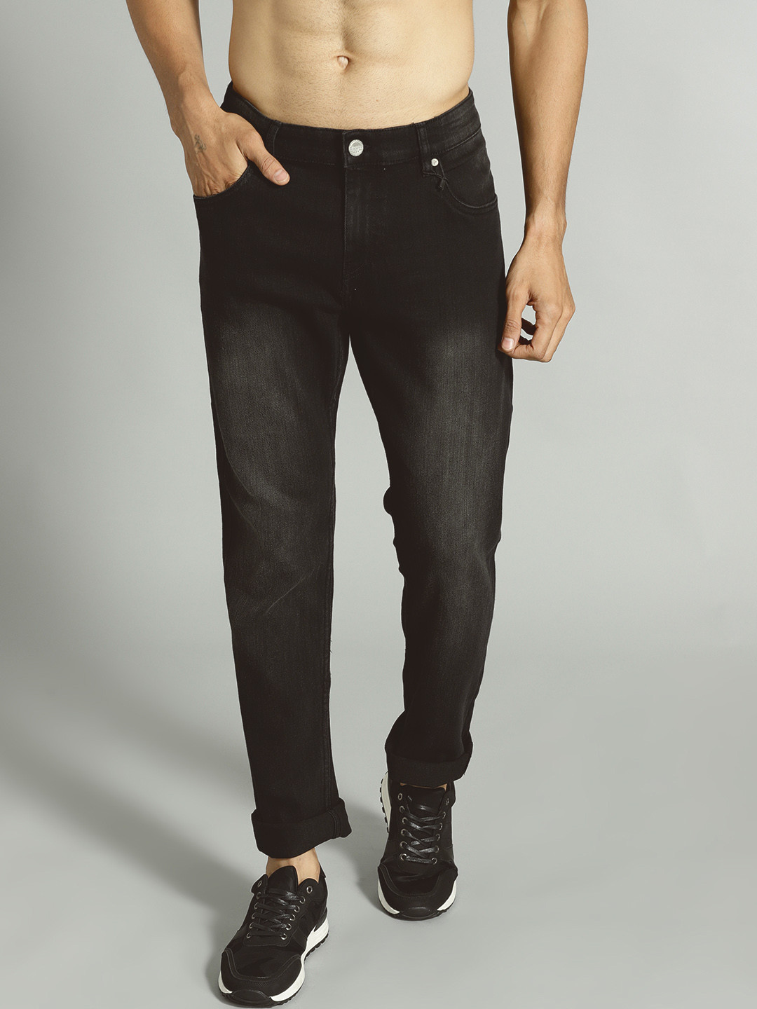 Buy Roadster Men Black Slim Fit Mid Rise Clean Look Stretchable Jeans