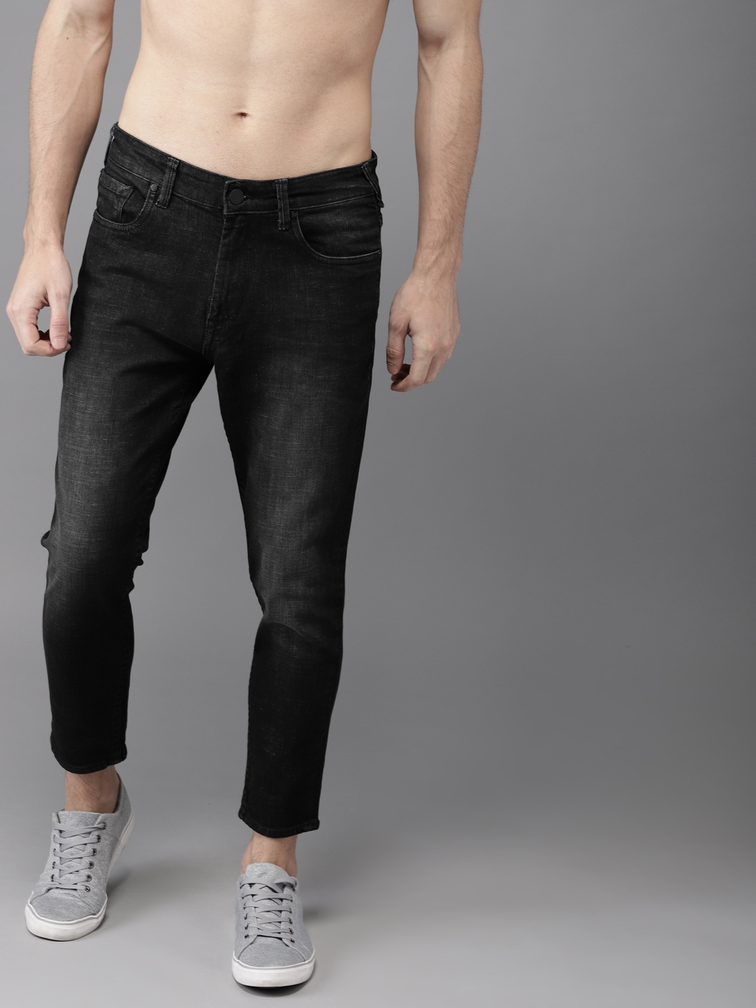 black stretchable jeans
