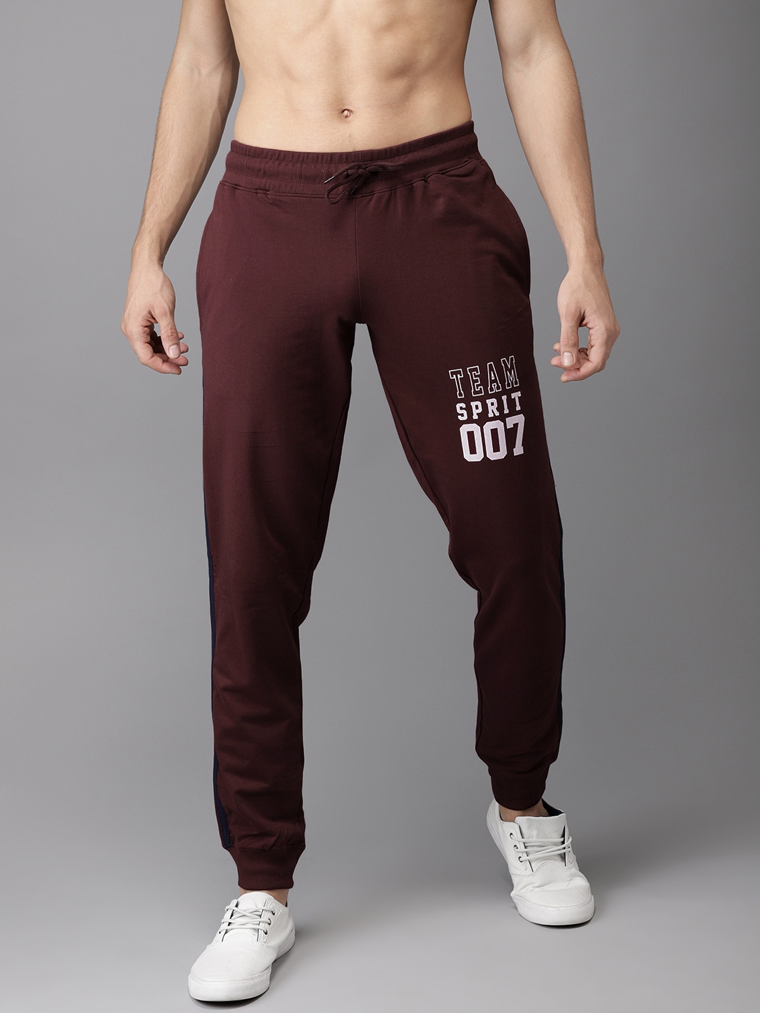 maroon joggers nike