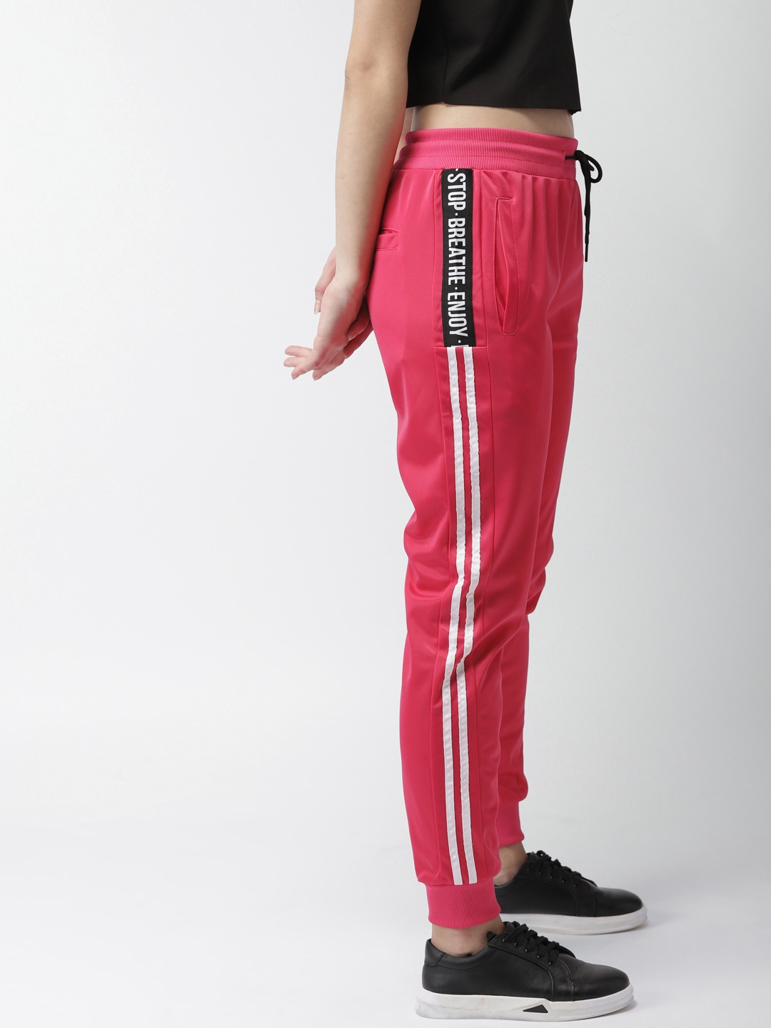 mast and harbour joggers
