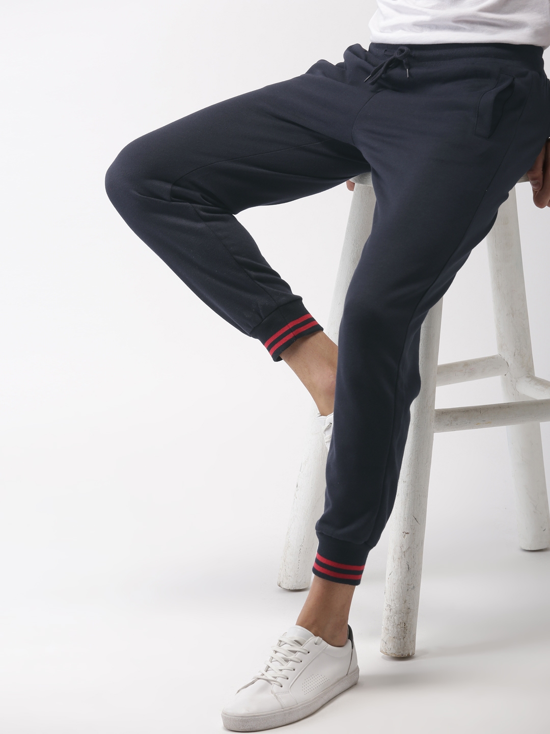 mast and harbour joggers