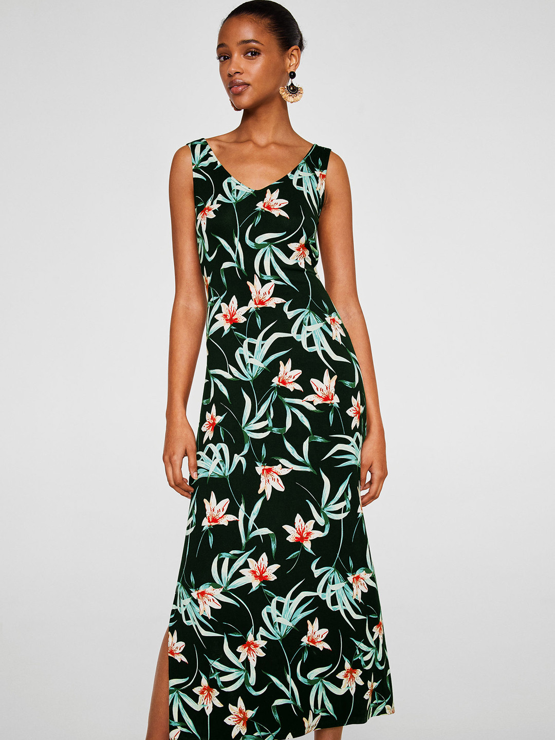 Buy MANGO Women Black & Green Printed Maxi Dress Dresses for Women