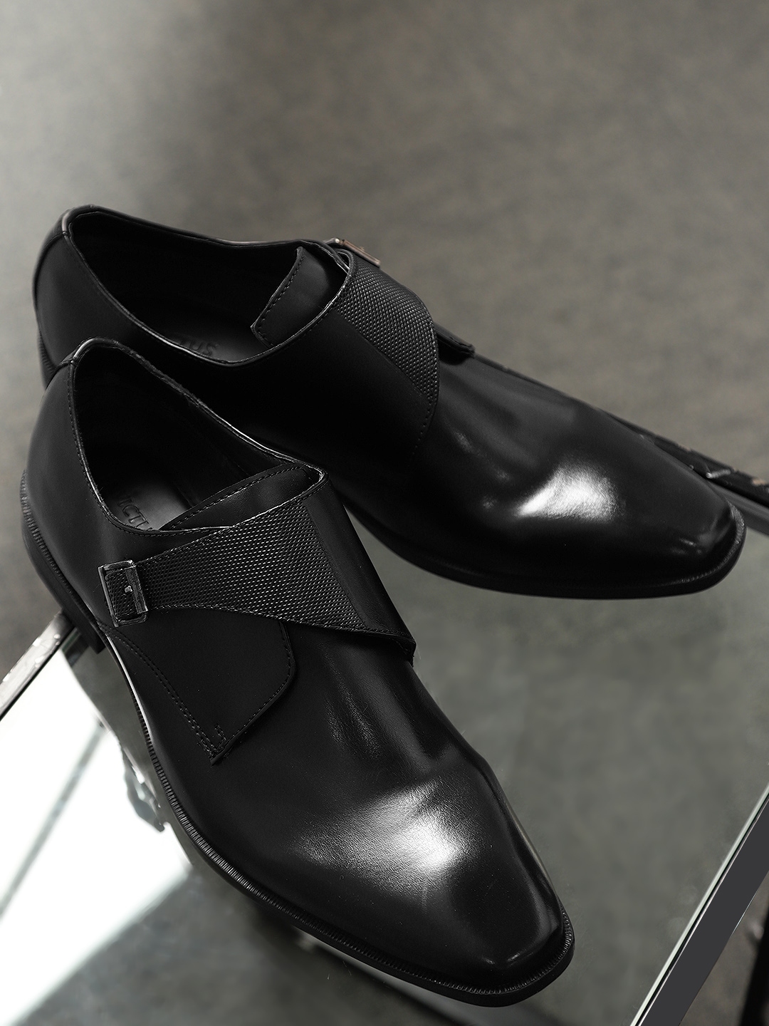 invictus black formal shoes