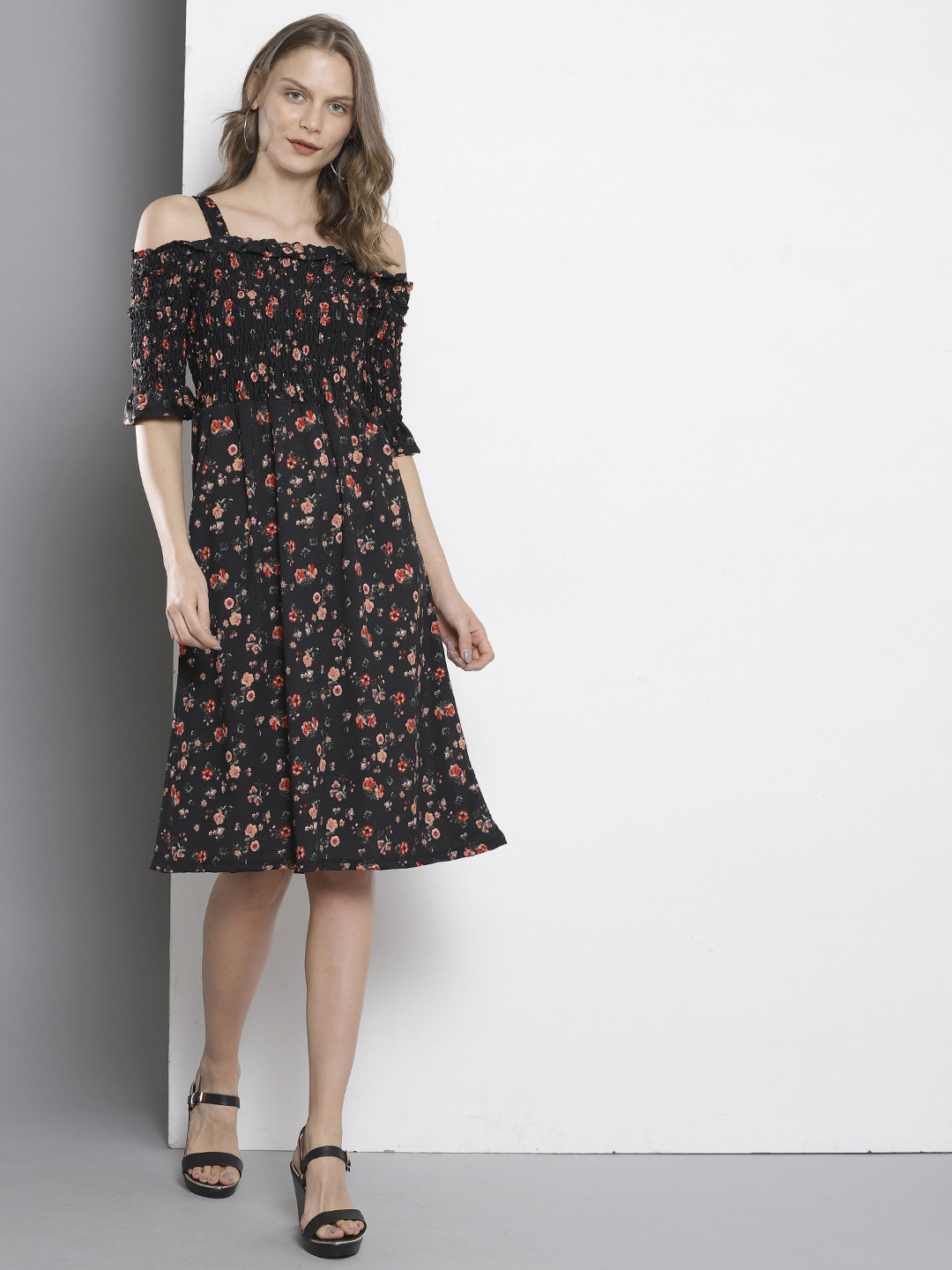 Buy DOROTHY PERKINS Women Black Printed Fit And Flare Dress Dresses