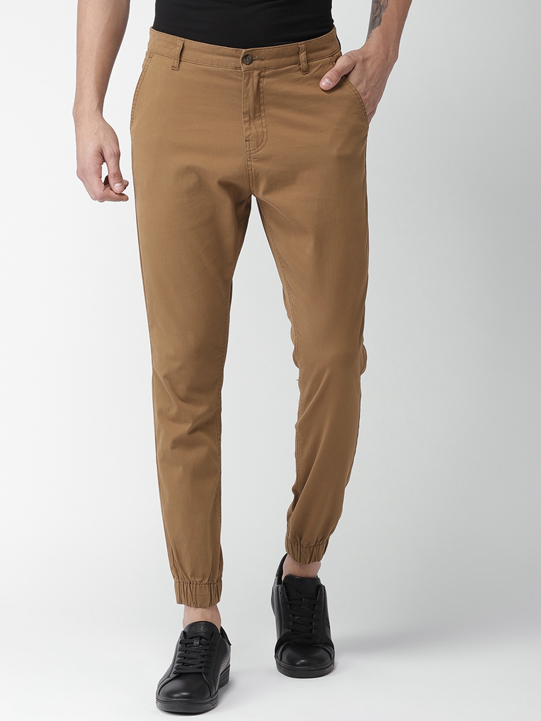 men's slim fit khaki joggers