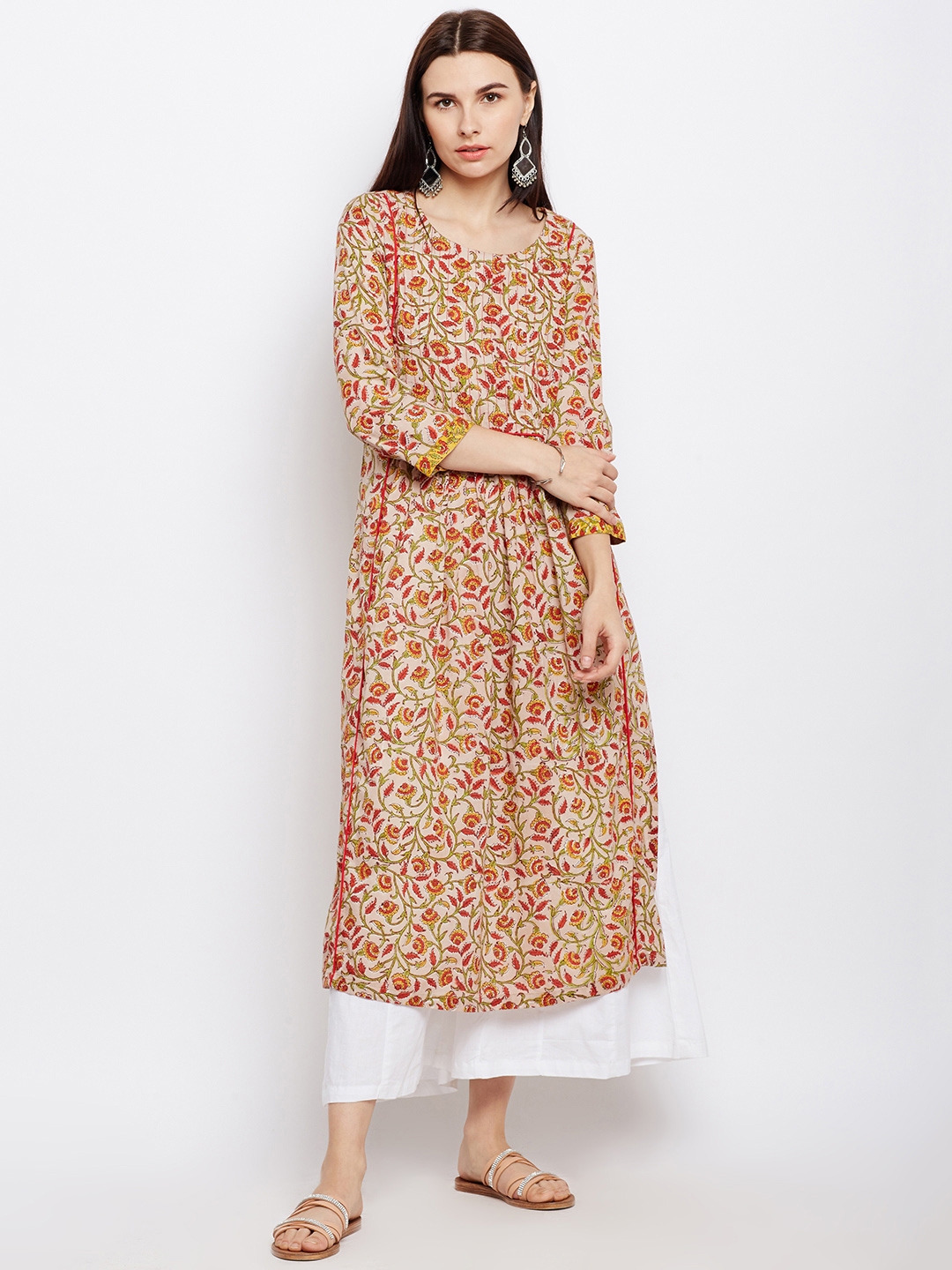 lyla kurtas